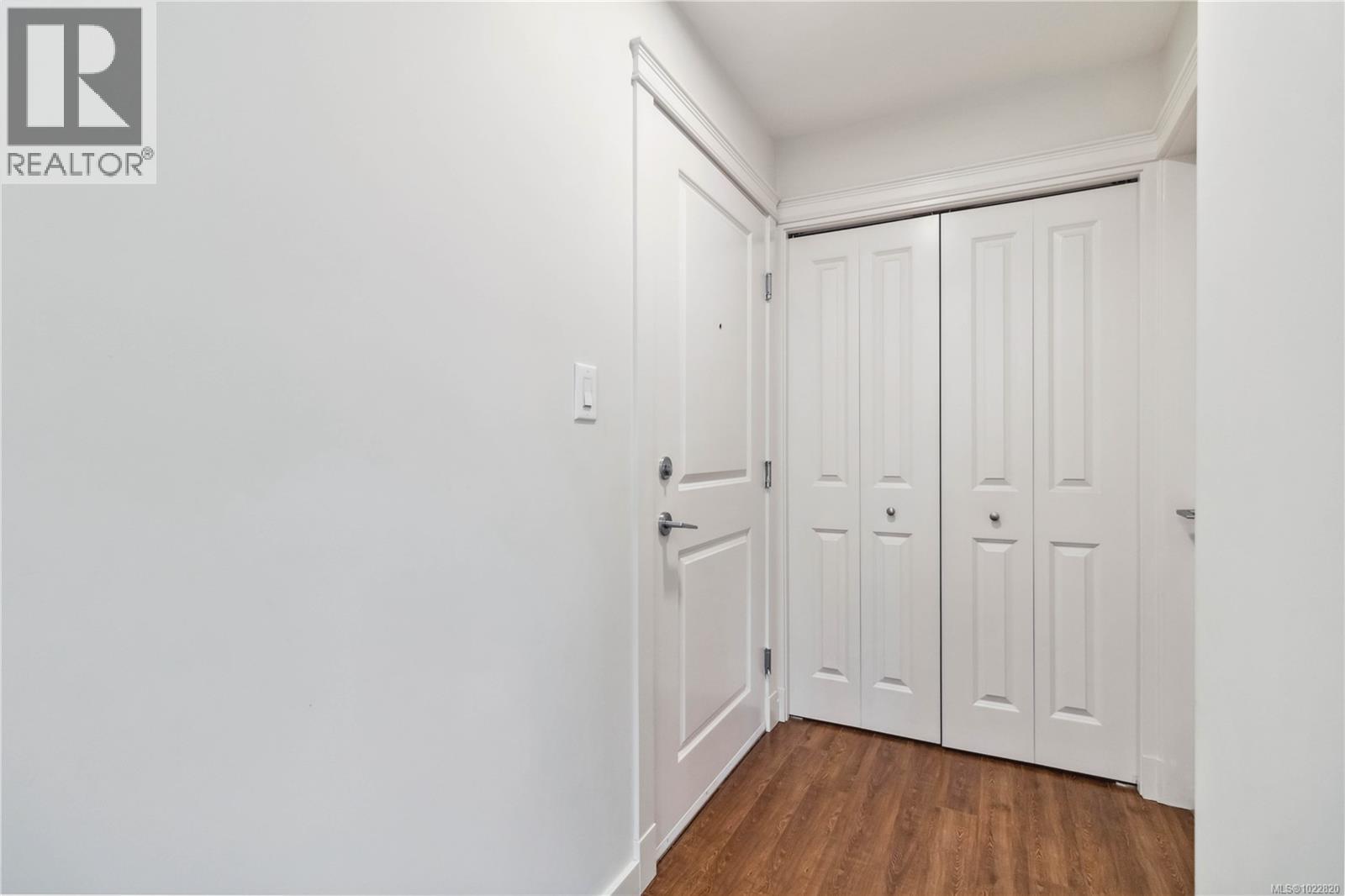 308 1405 Esquimalt Rd, Esquimalt