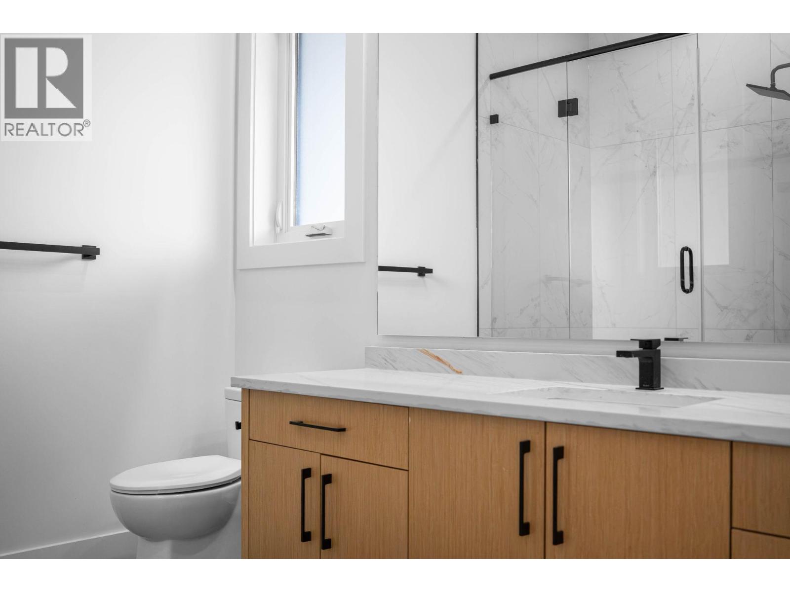  2095 Cortina Drive, Kelowna