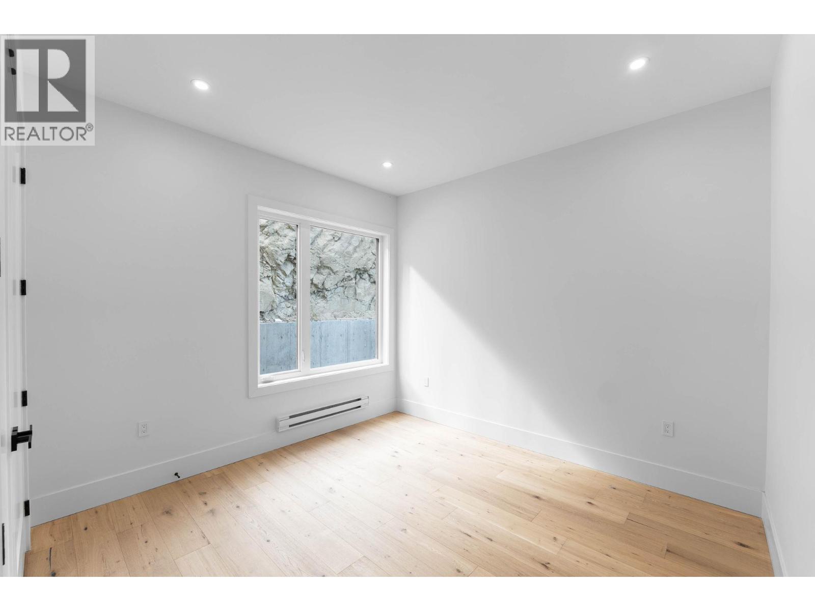  2095 Cortina Drive, Kelowna