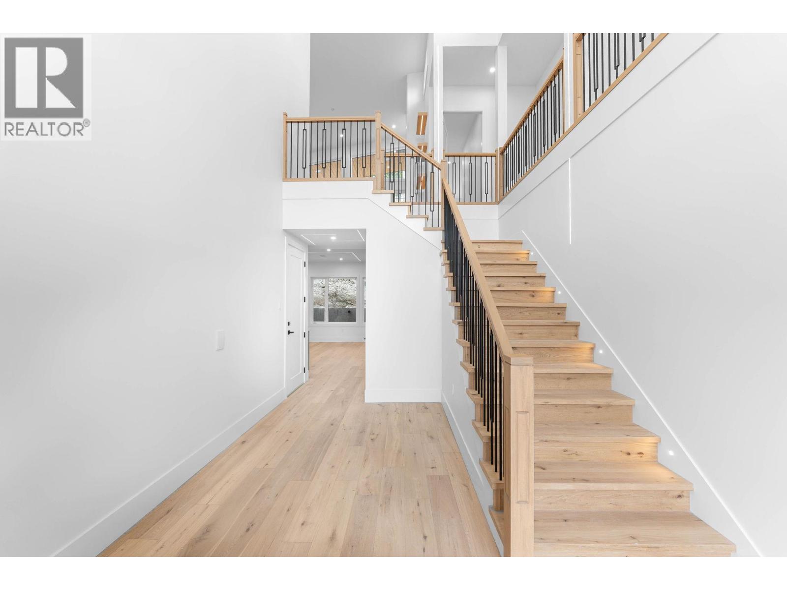  2095 Cortina Drive, Kelowna