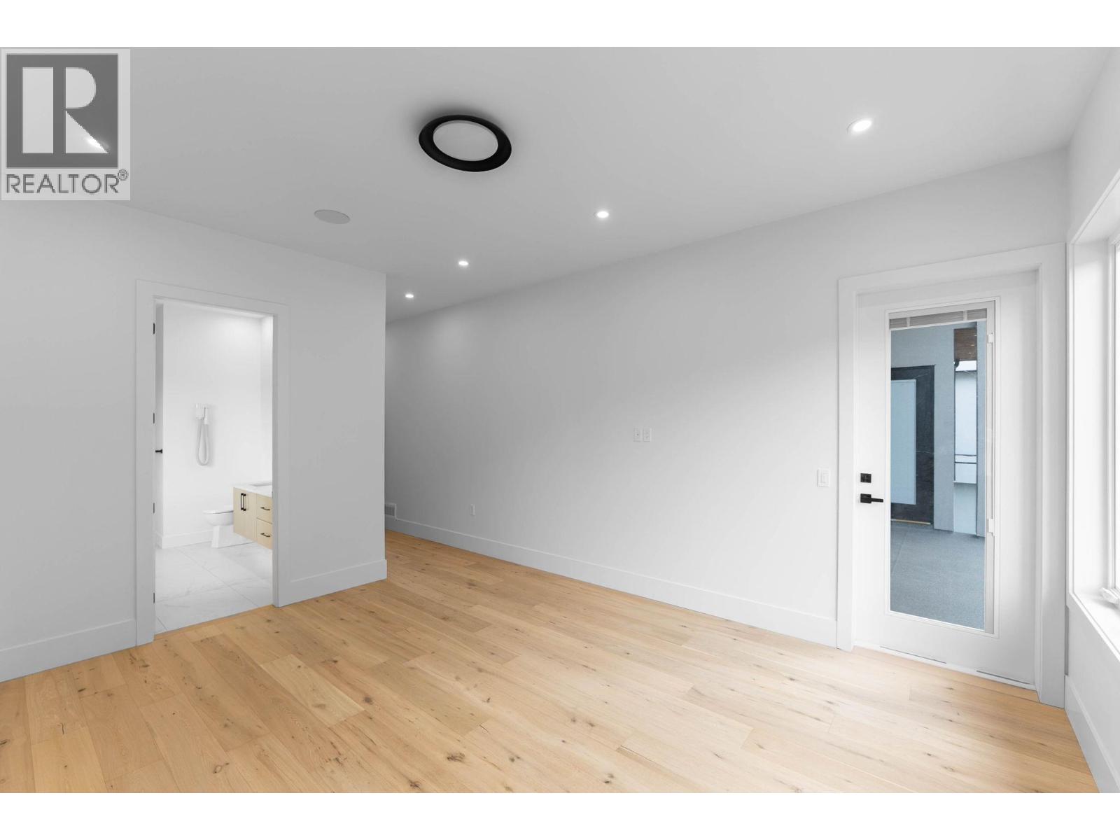  2095 Cortina Drive, Kelowna