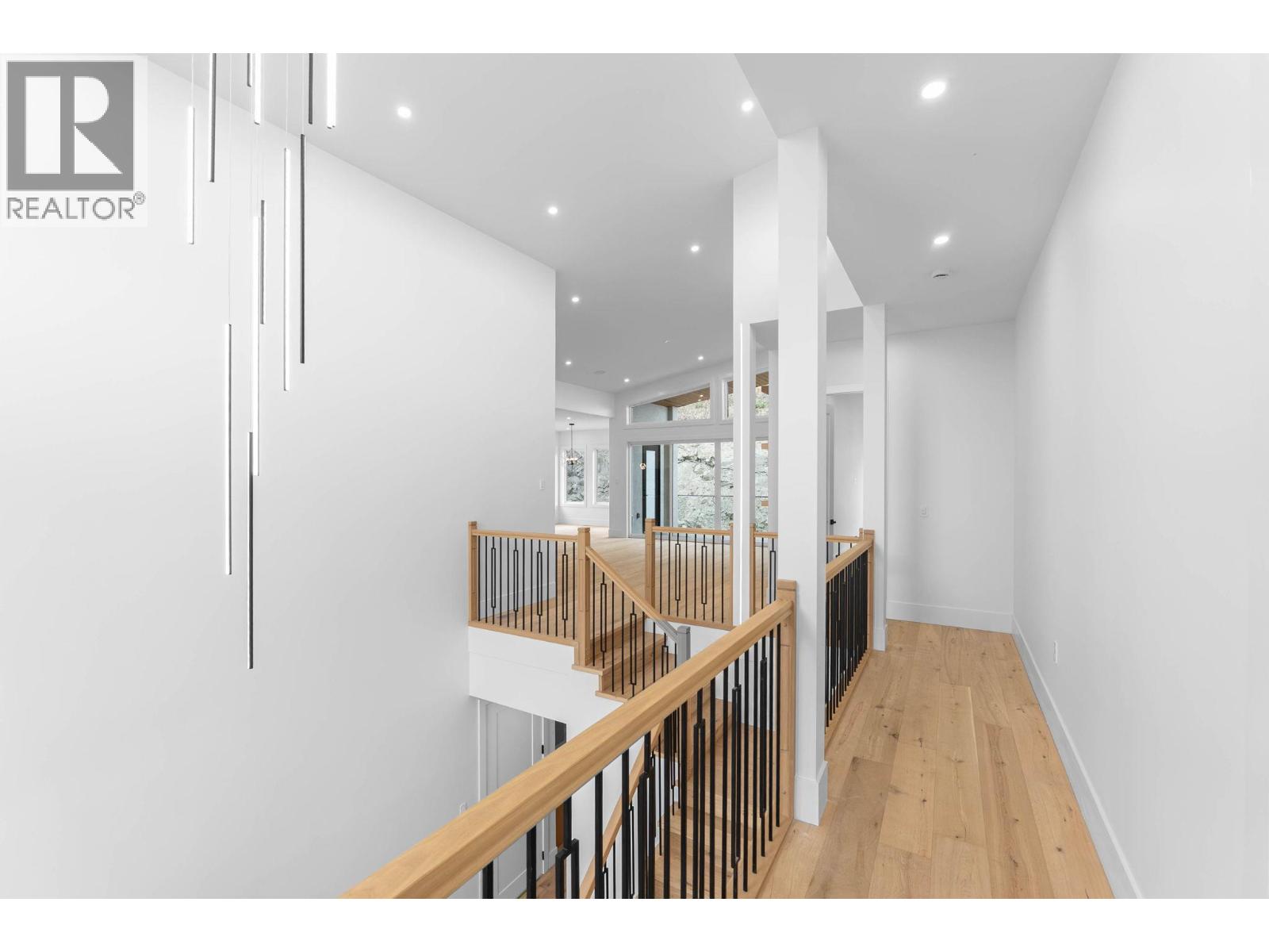  2095 Cortina Drive, Kelowna