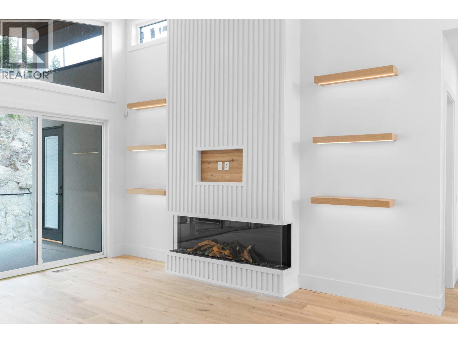  2095 Cortina Drive, Kelowna