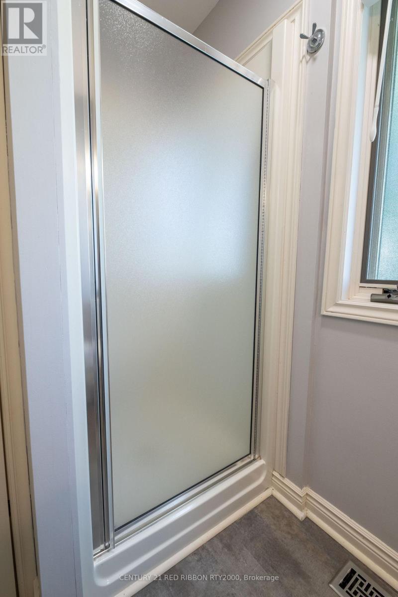 51 QUEEN STREET — photo 32