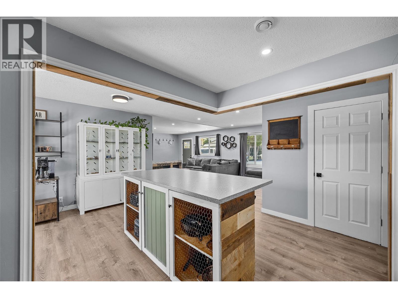  3592 Barney Road, West Kelowna
