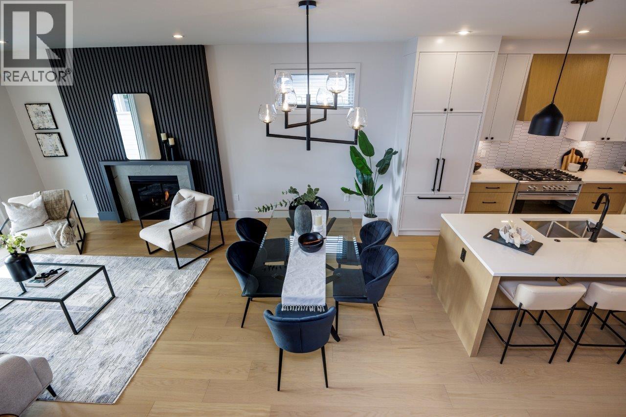 229 E 22ND STREET, North Vancouver