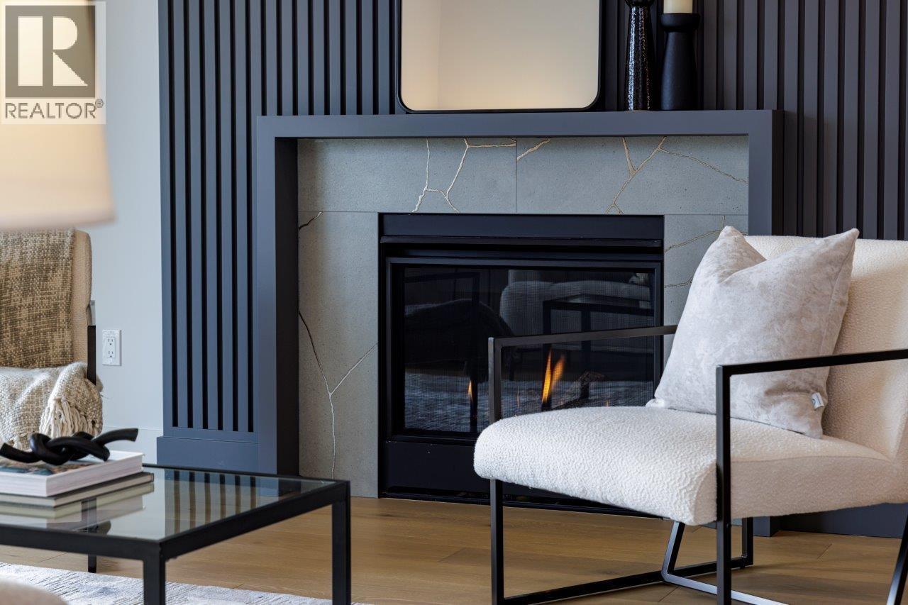 229 E 22ND STREET, North Vancouver