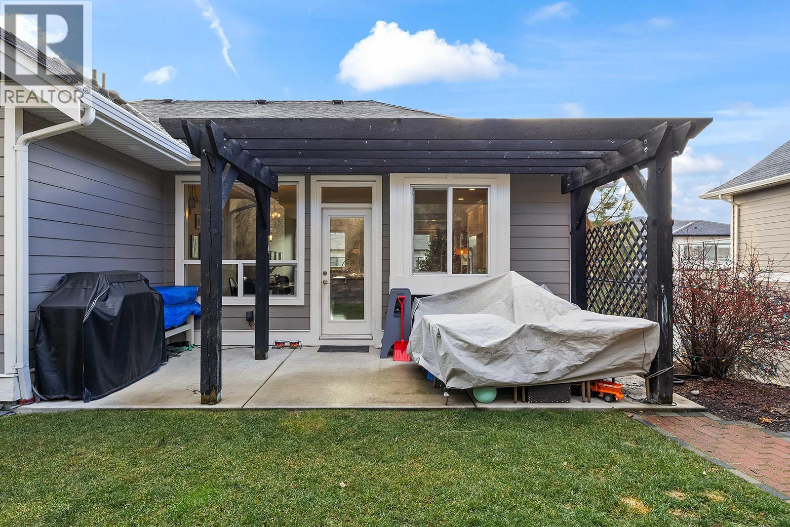  1330 Rocky Point Drive, Kelowna