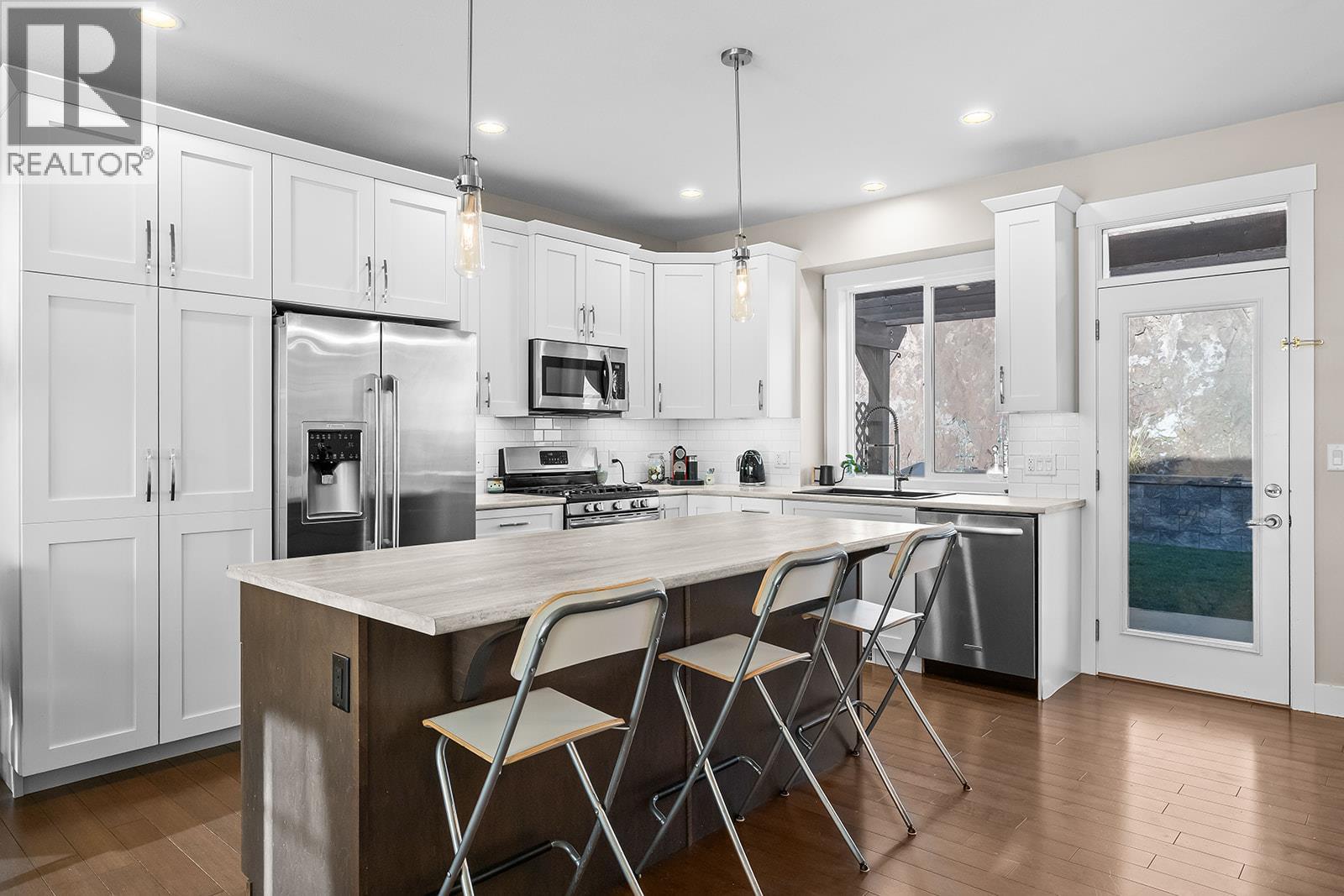  1330 Rocky Point Drive, Kelowna