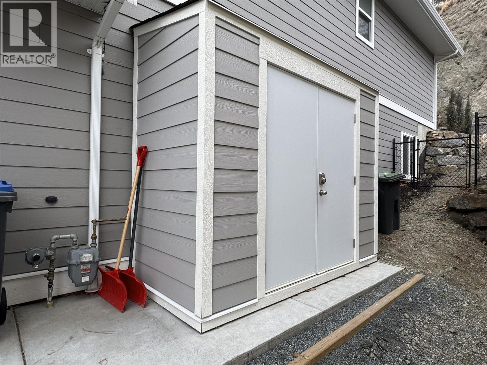  1330 Rocky Point Drive, Kelowna