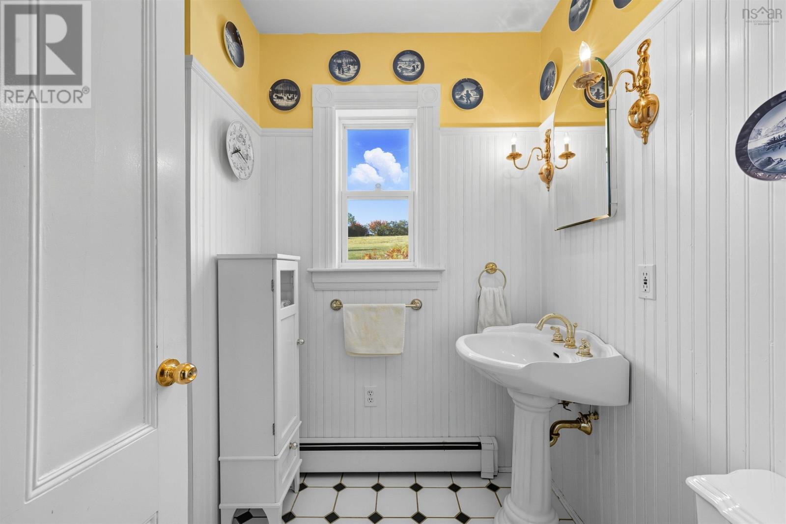 Property 20 of 49 of 1852 331 Highway