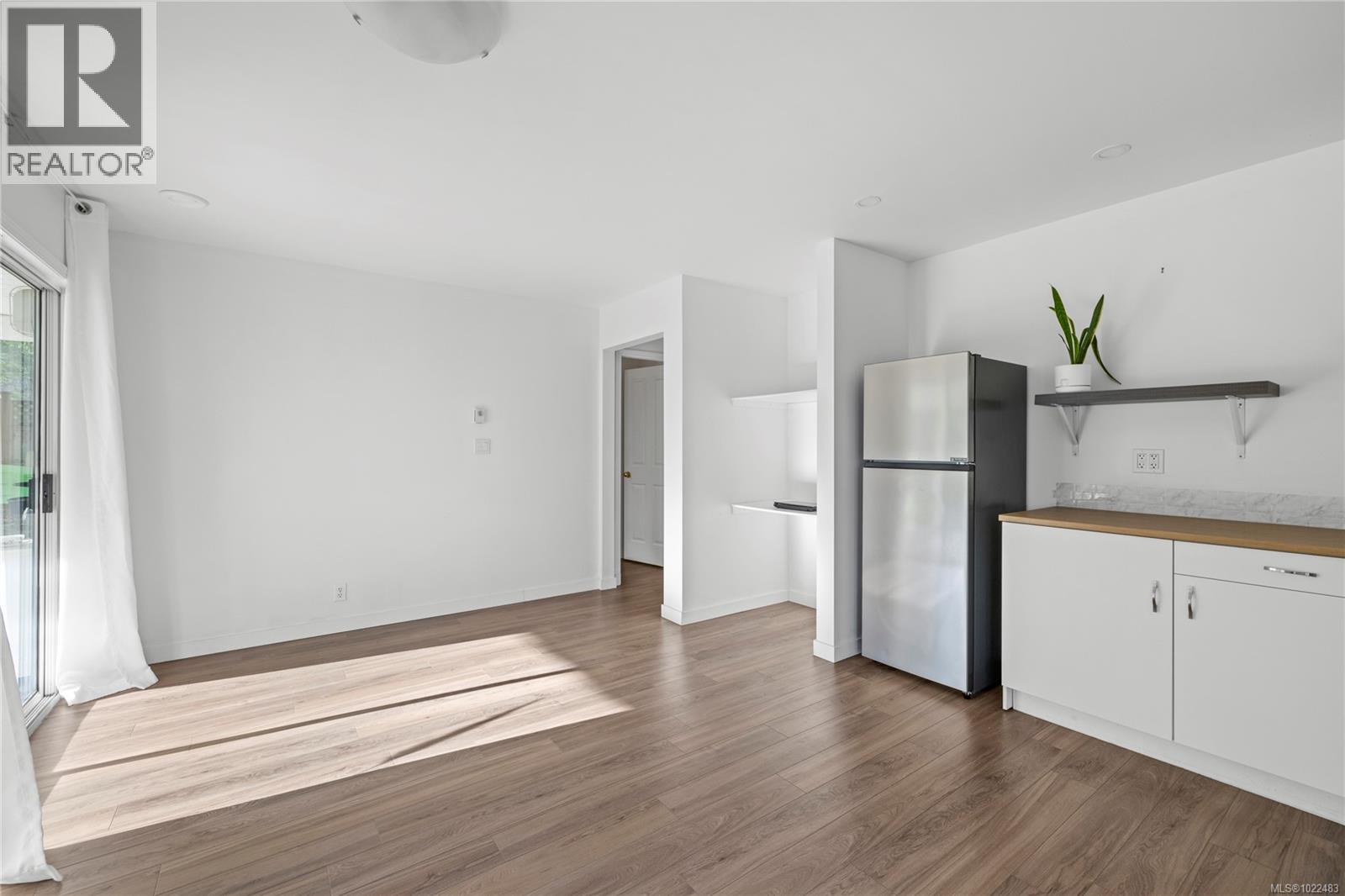 1184 Centre Rd, Qualicum Beach