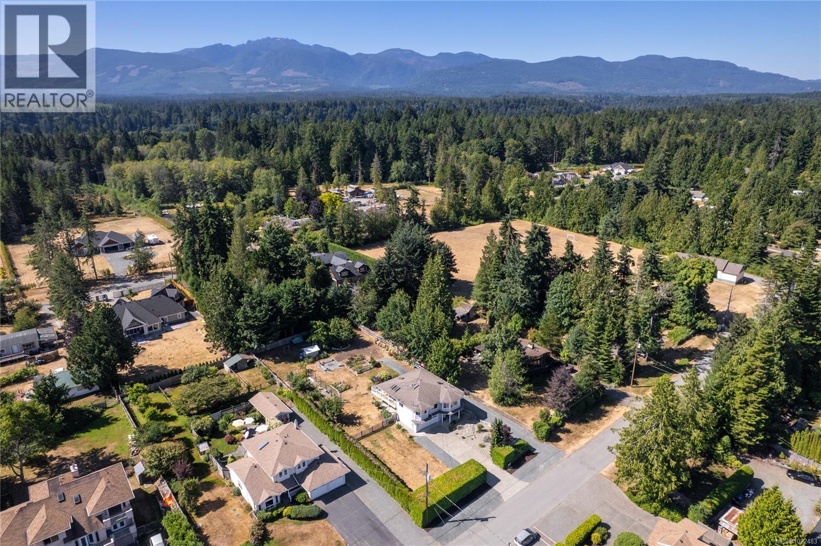 1184 Centre Rd, Qualicum Beach