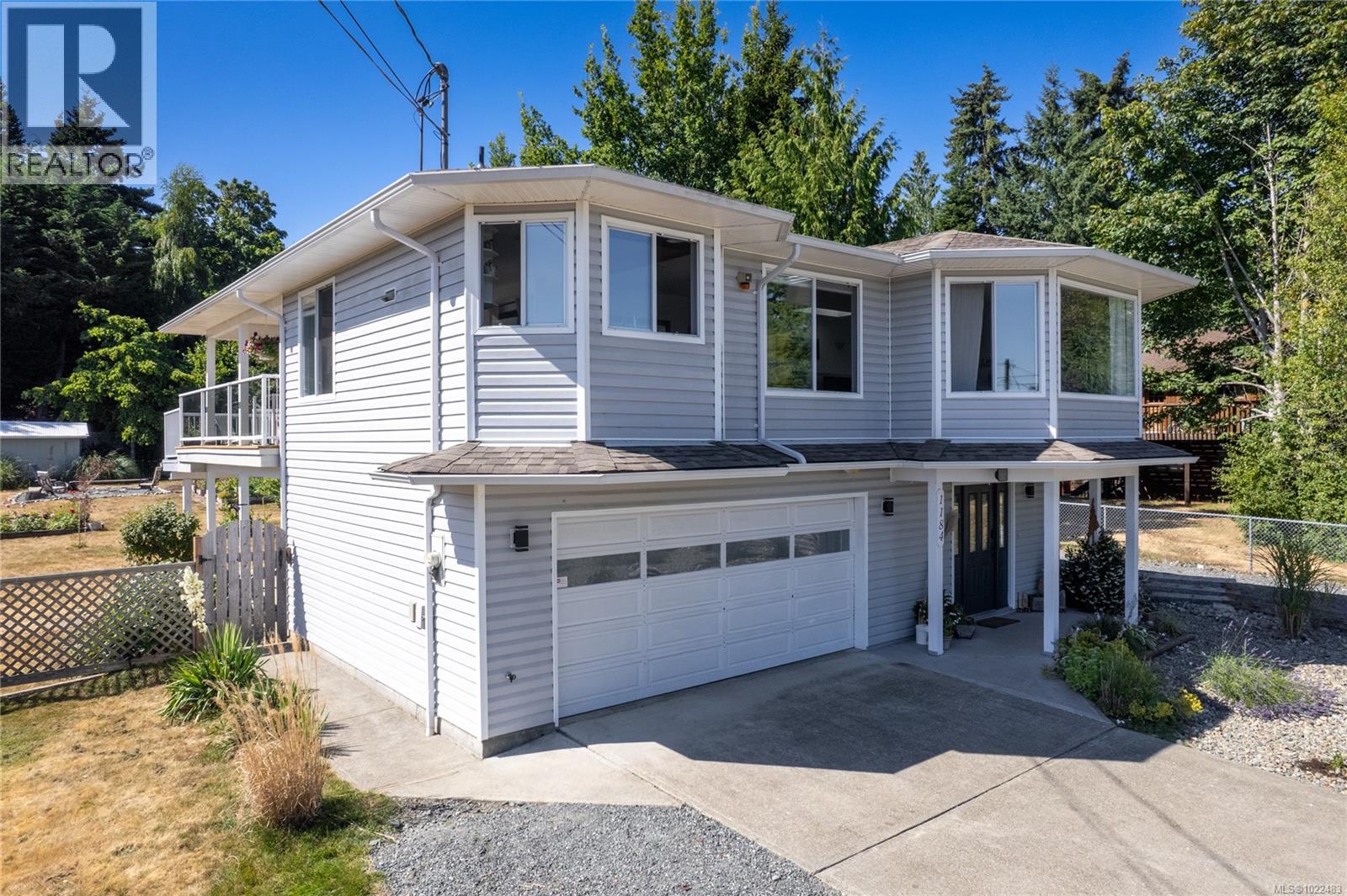 1184 Centre Rd, Qualicum Beach