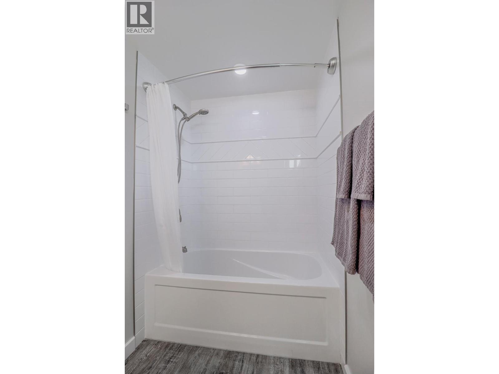 1405 2A Avenue S, Cranbrook