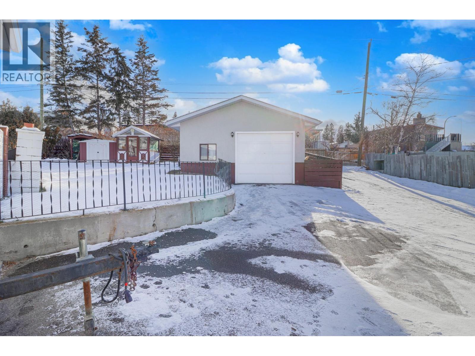 1405 2A Avenue S, Cranbrook