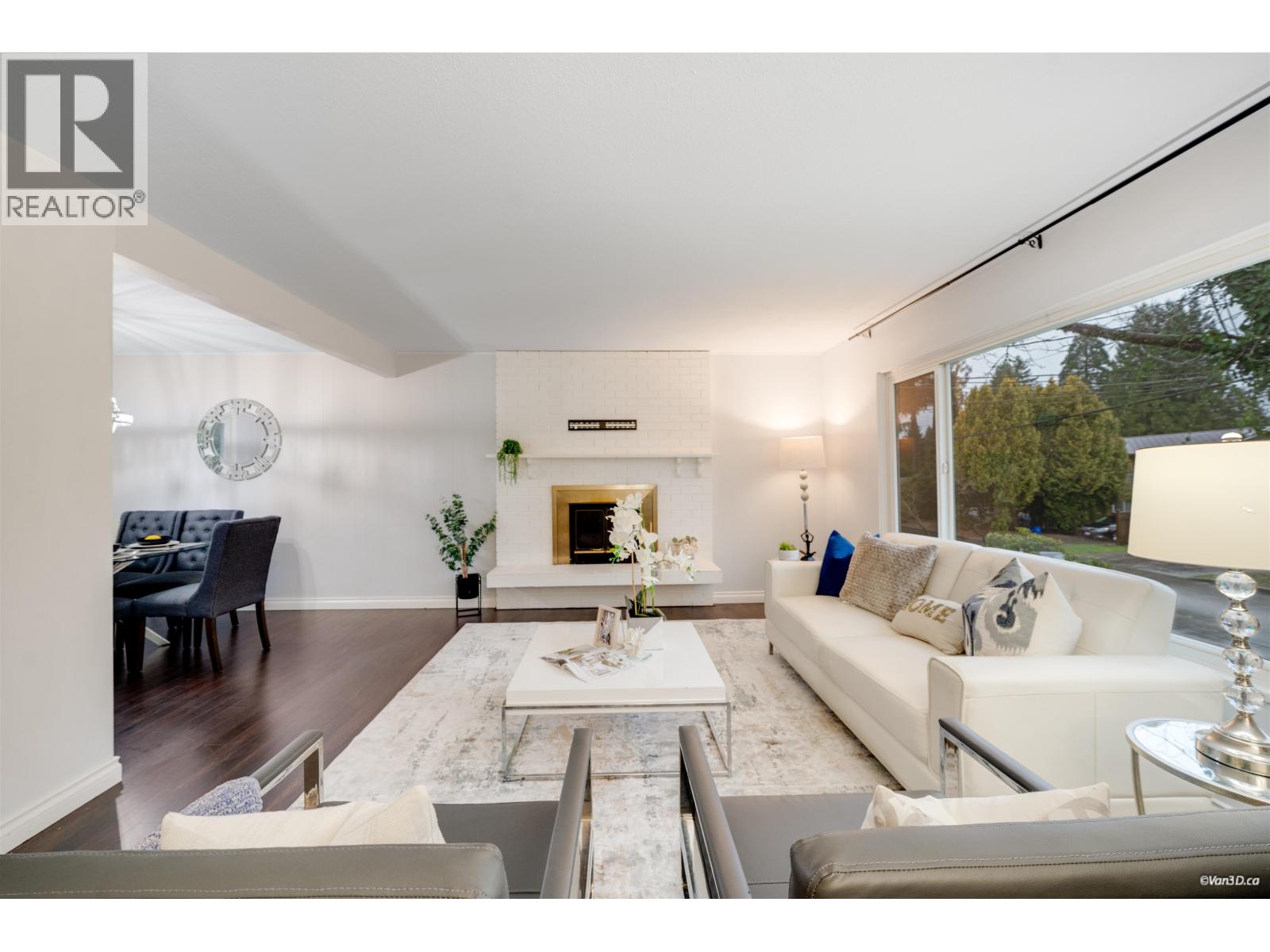3728 INVERNESS STREET, Port Coquitlam