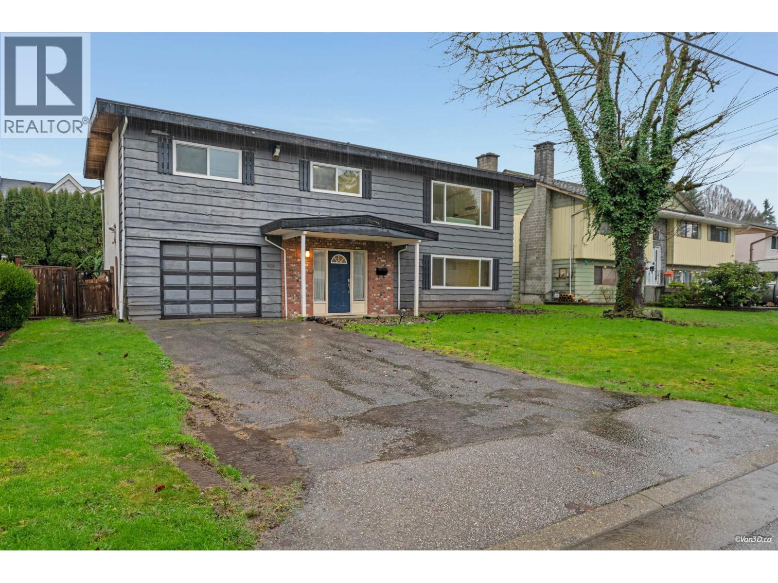 3728 INVERNESS STREET, Port Coquitlam