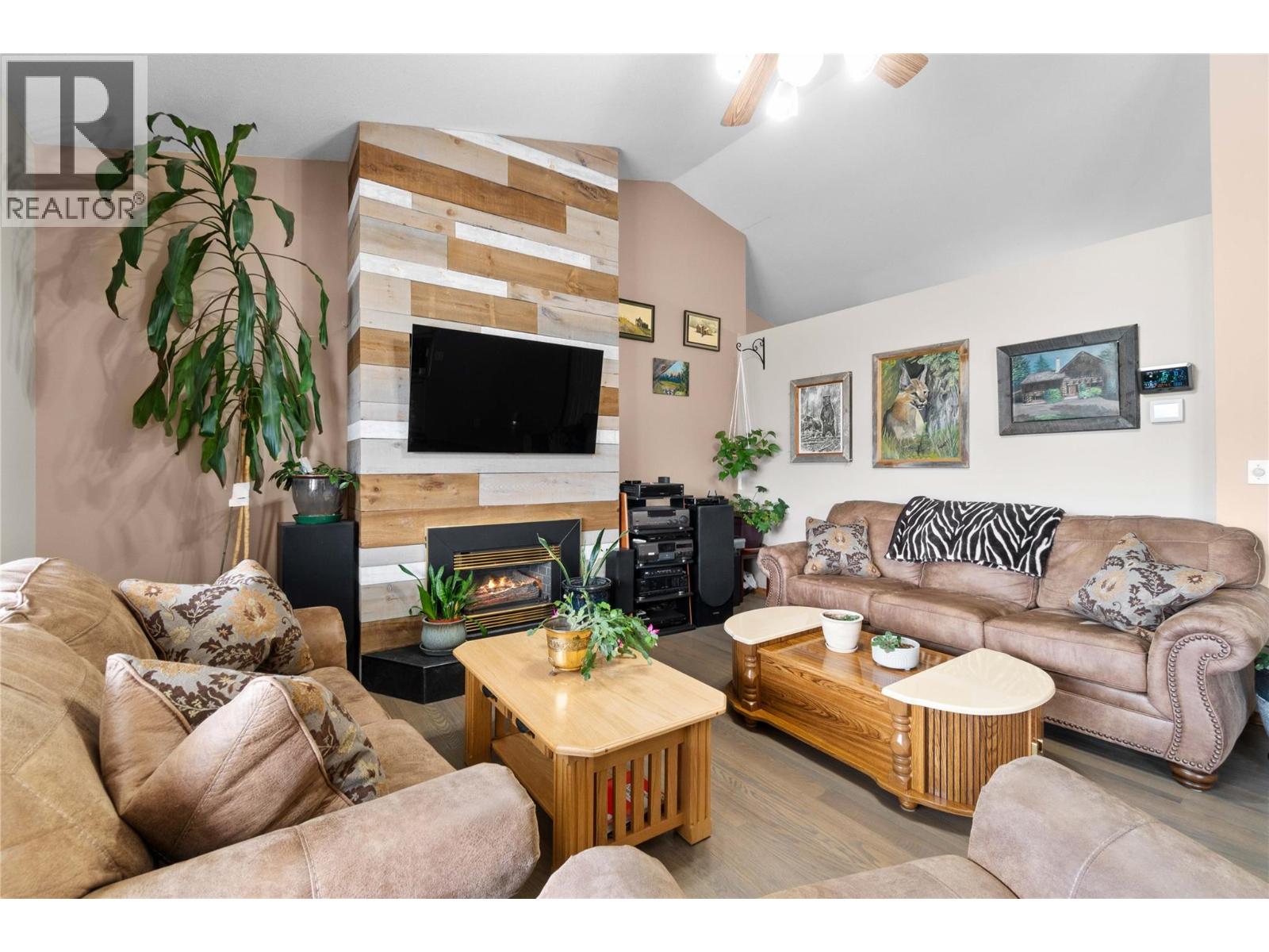  4711 16 Street Northeast, Salmon Arm