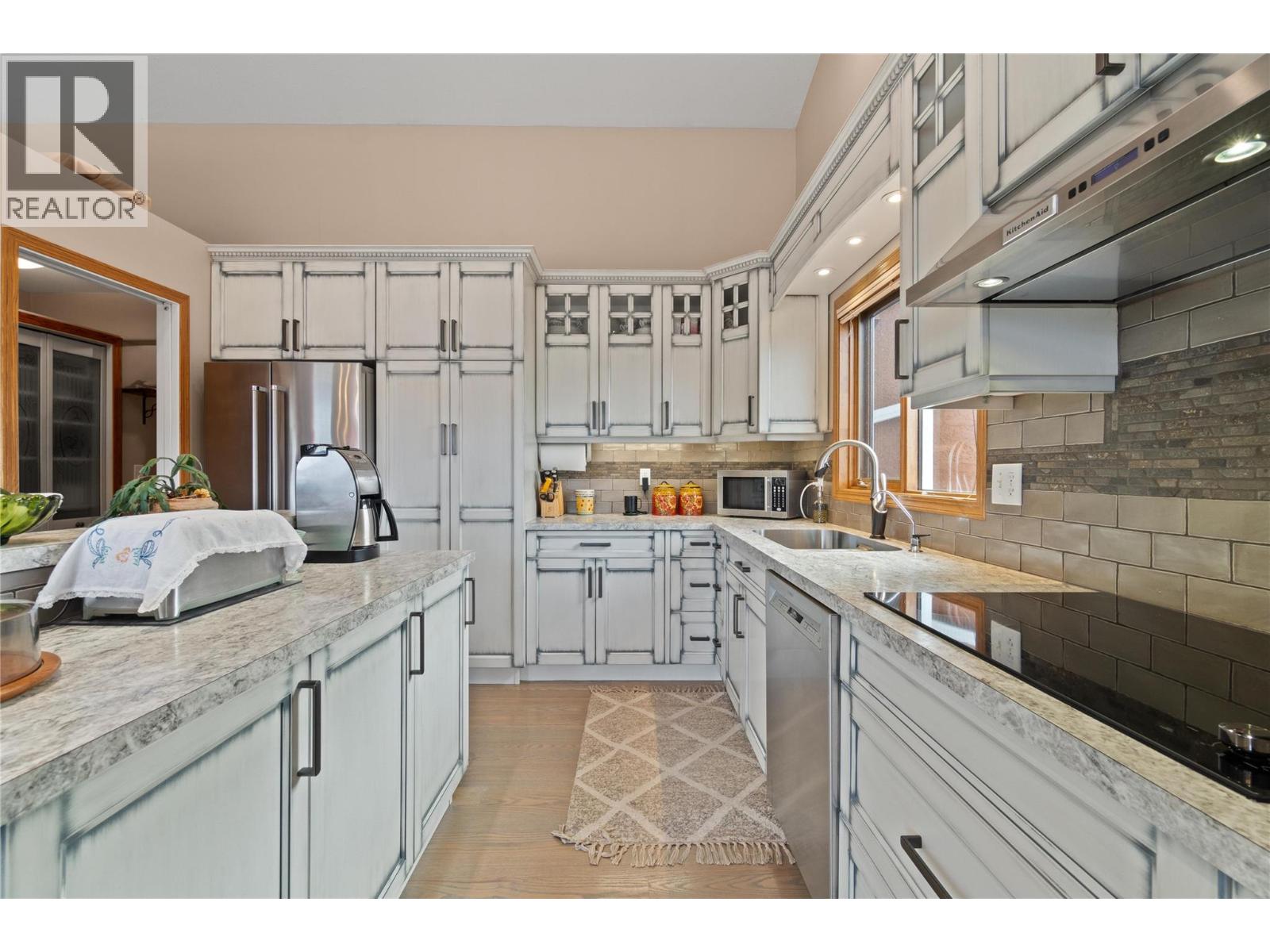  4711 16 Street Northeast, Salmon Arm