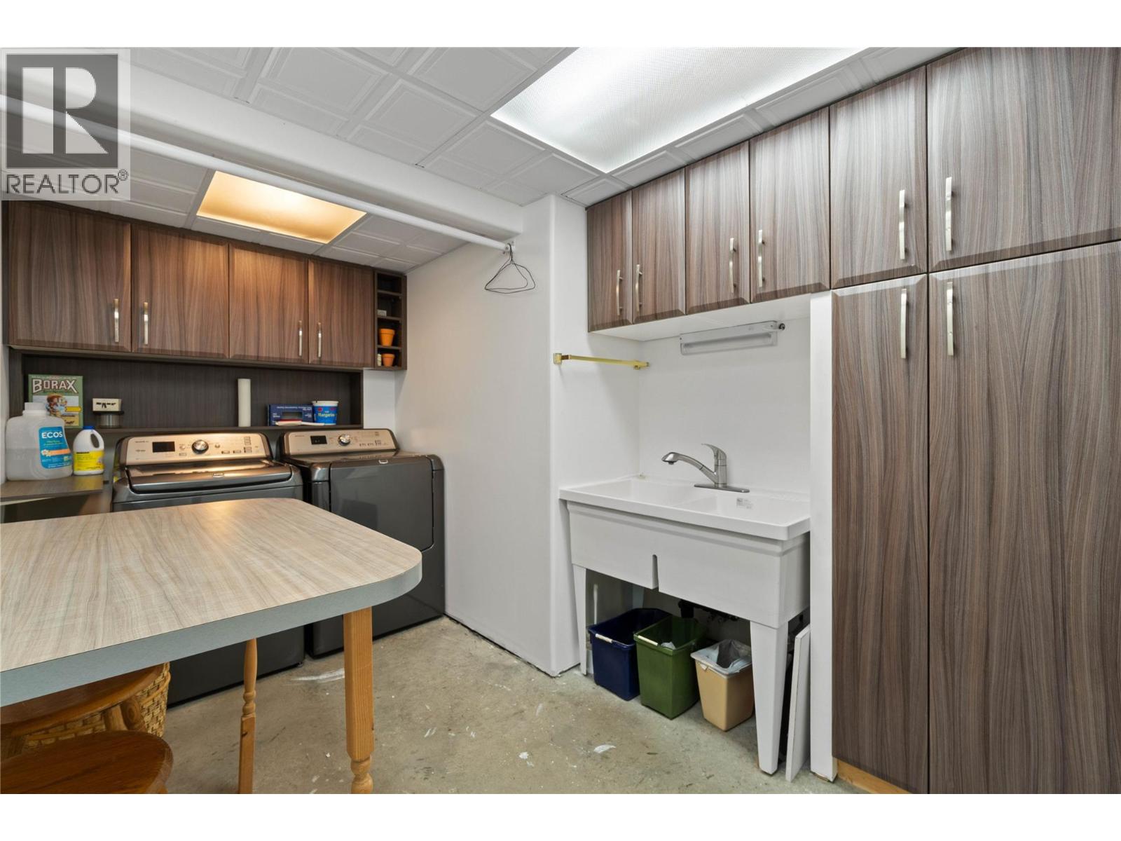  4711 16 Street Northeast, Salmon Arm