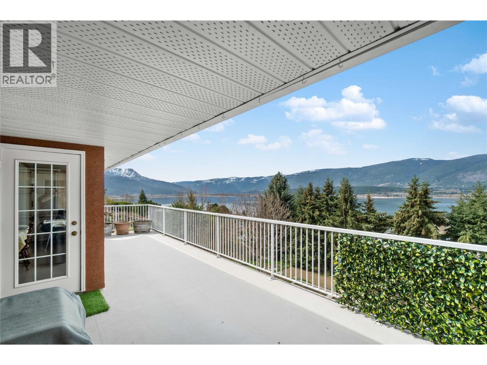  4711 16 Street Northeast, Salmon Arm