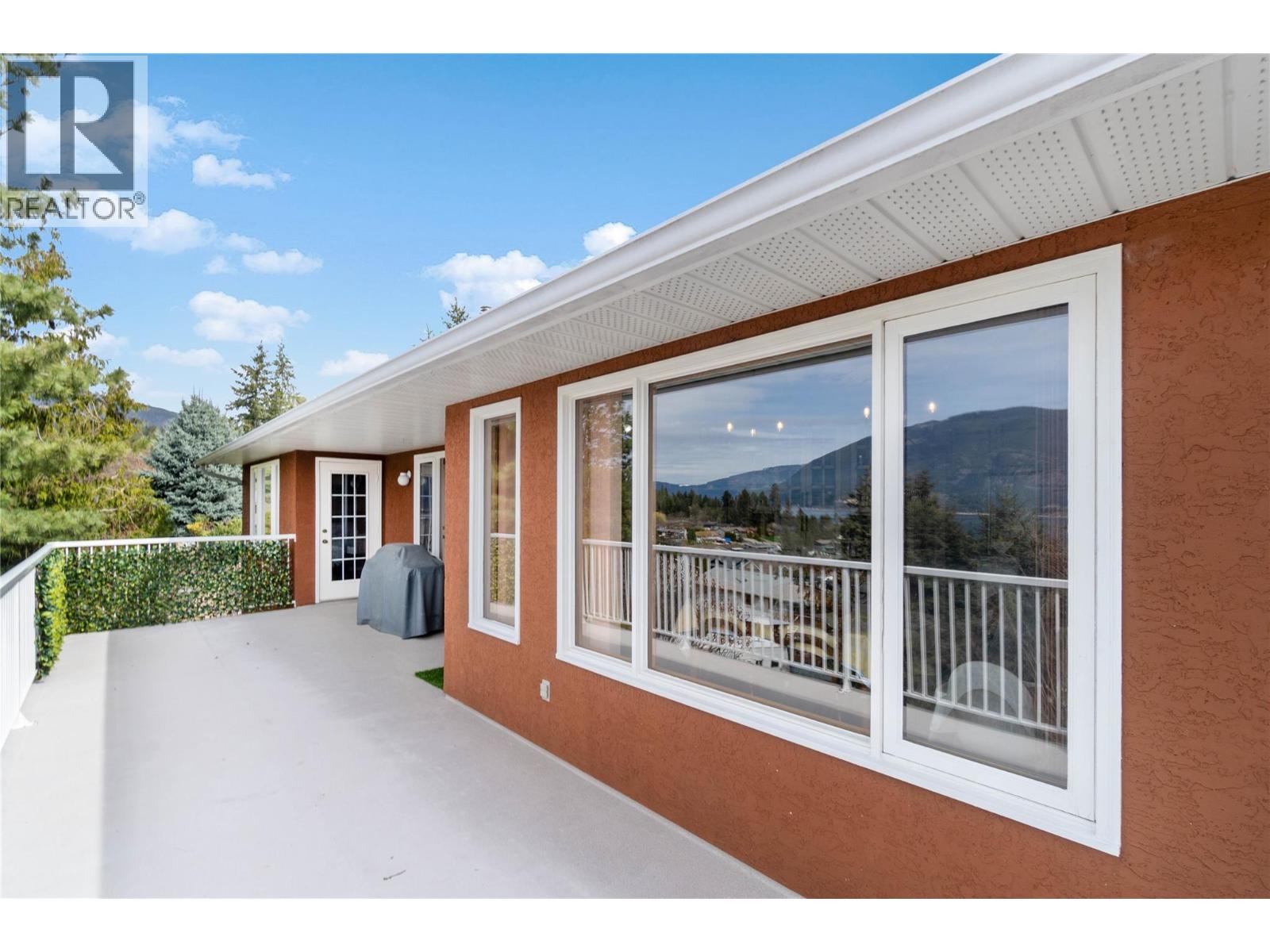  4711 16 Street Northeast, Salmon Arm