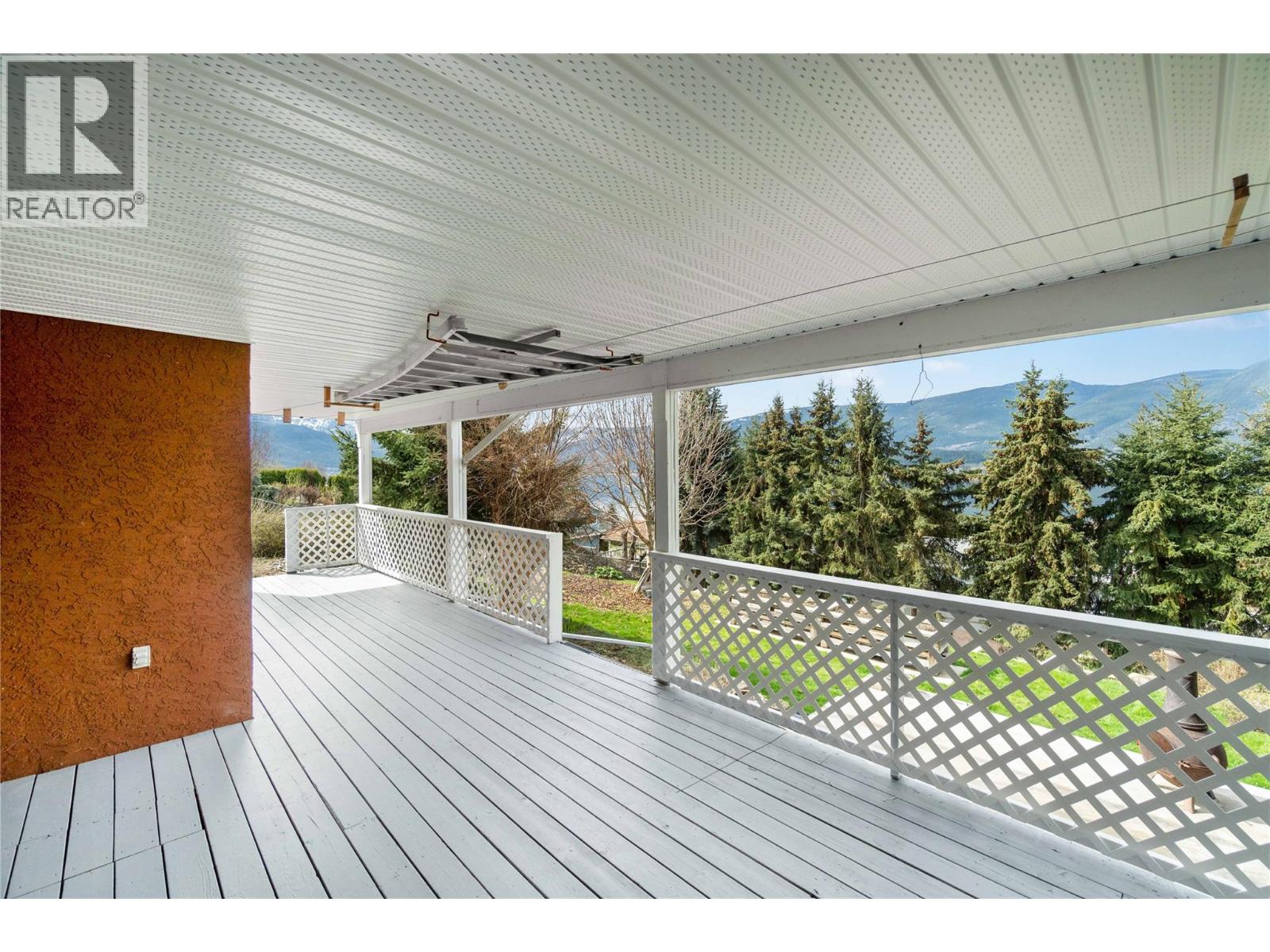  4711 16 Street Northeast, Salmon Arm