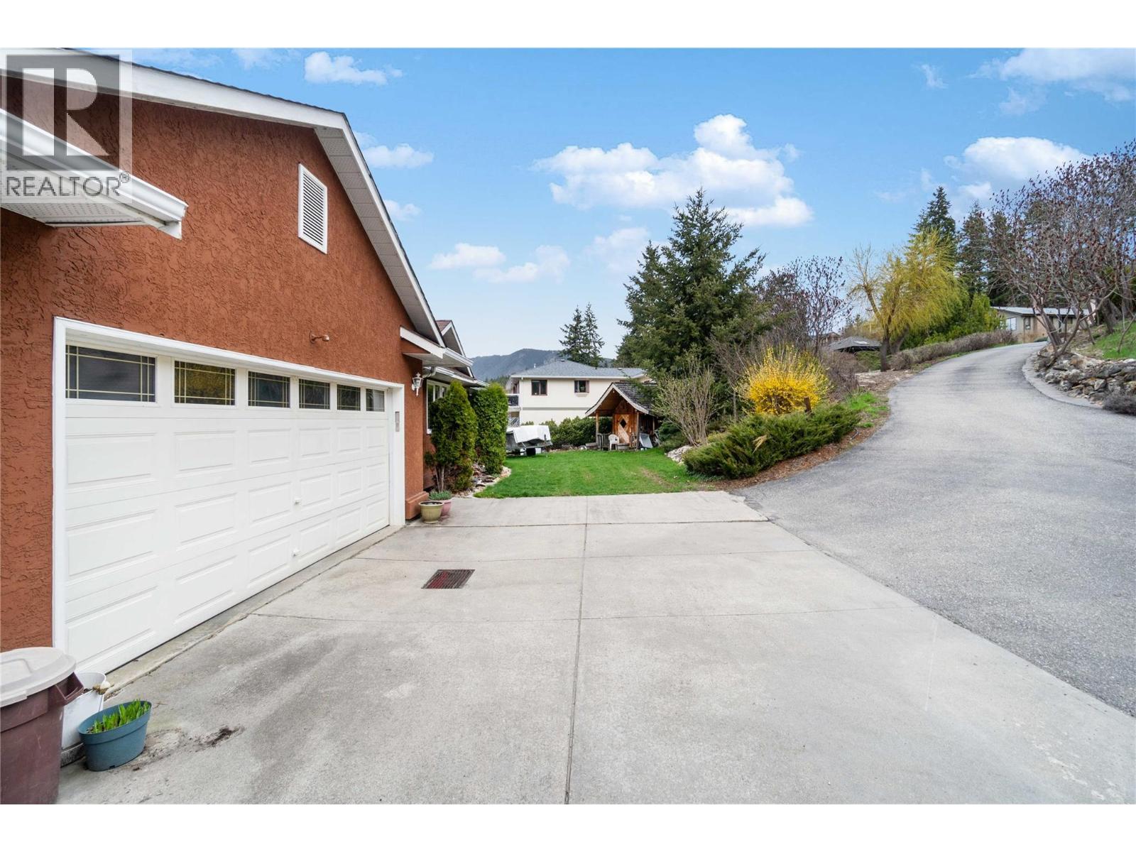  4711 16 Street Northeast, Salmon Arm