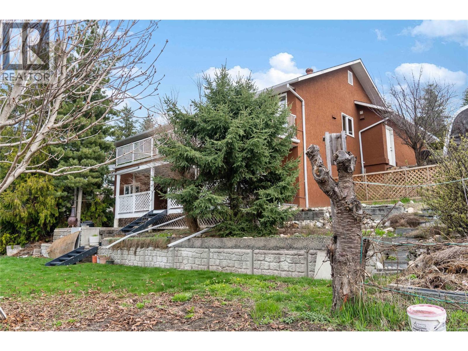  4711 16 Street Northeast, Salmon Arm