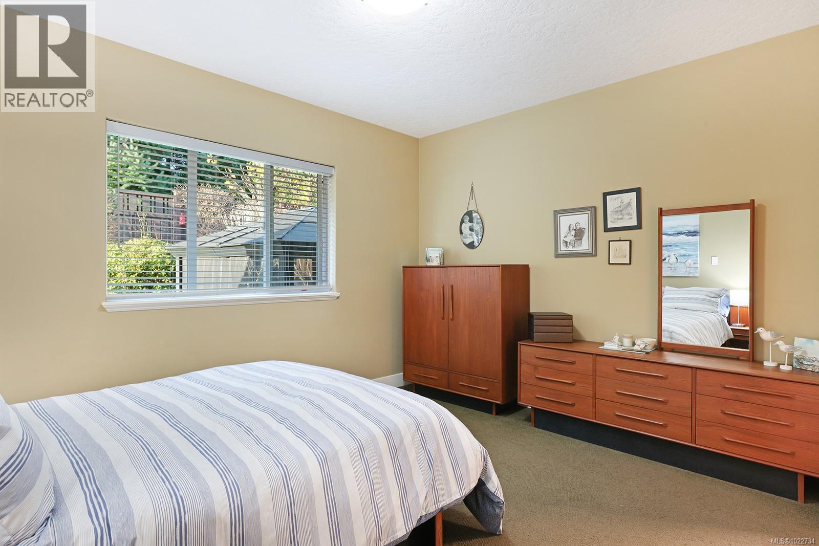 2454 Avro Arrow Dr, Comox