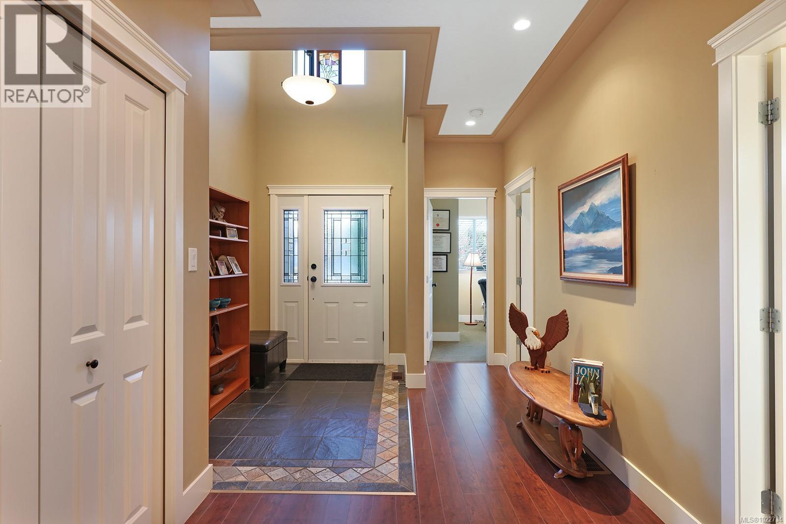 2454 Avro Arrow Dr, Comox