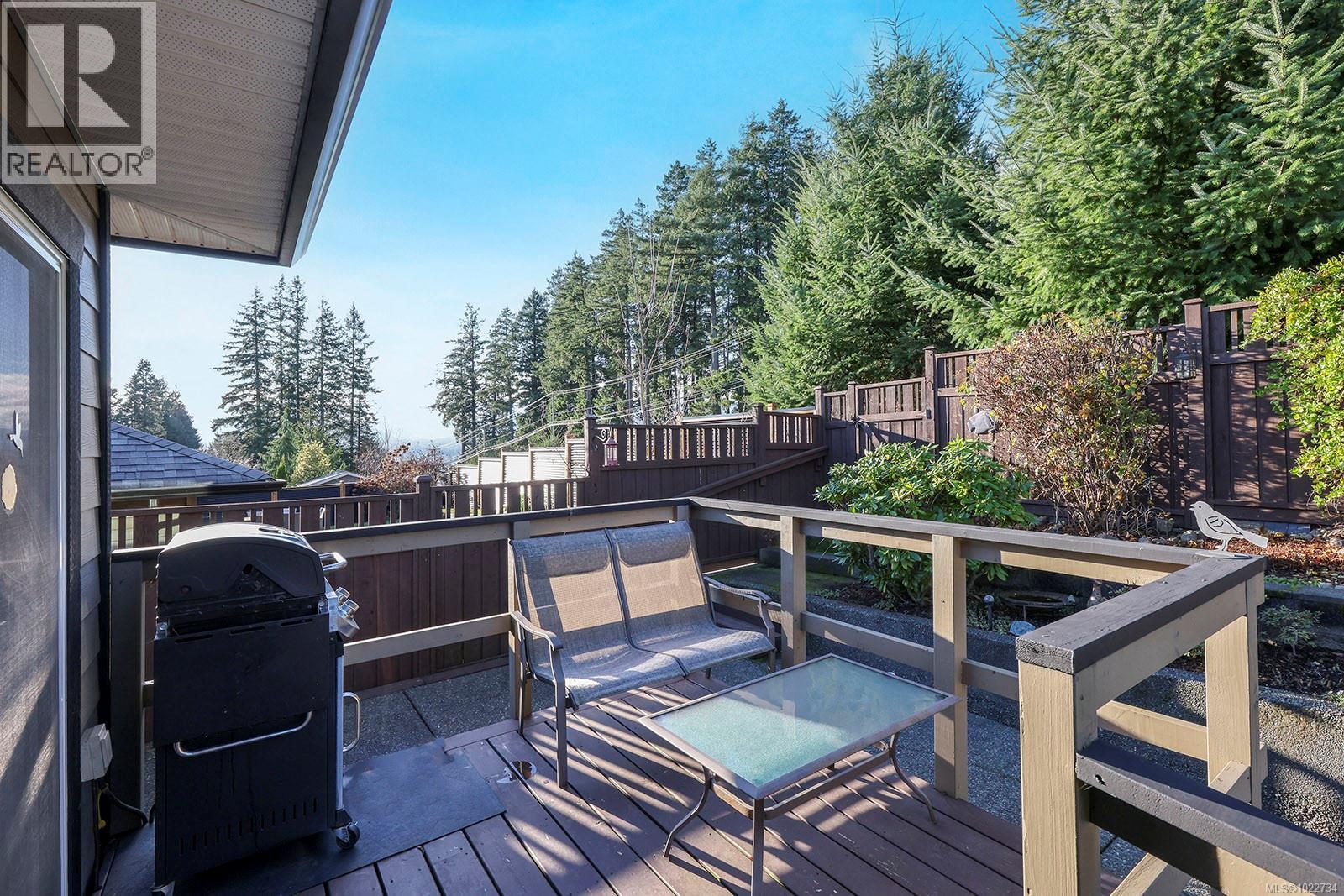 2454 Avro Arrow Dr, Comox