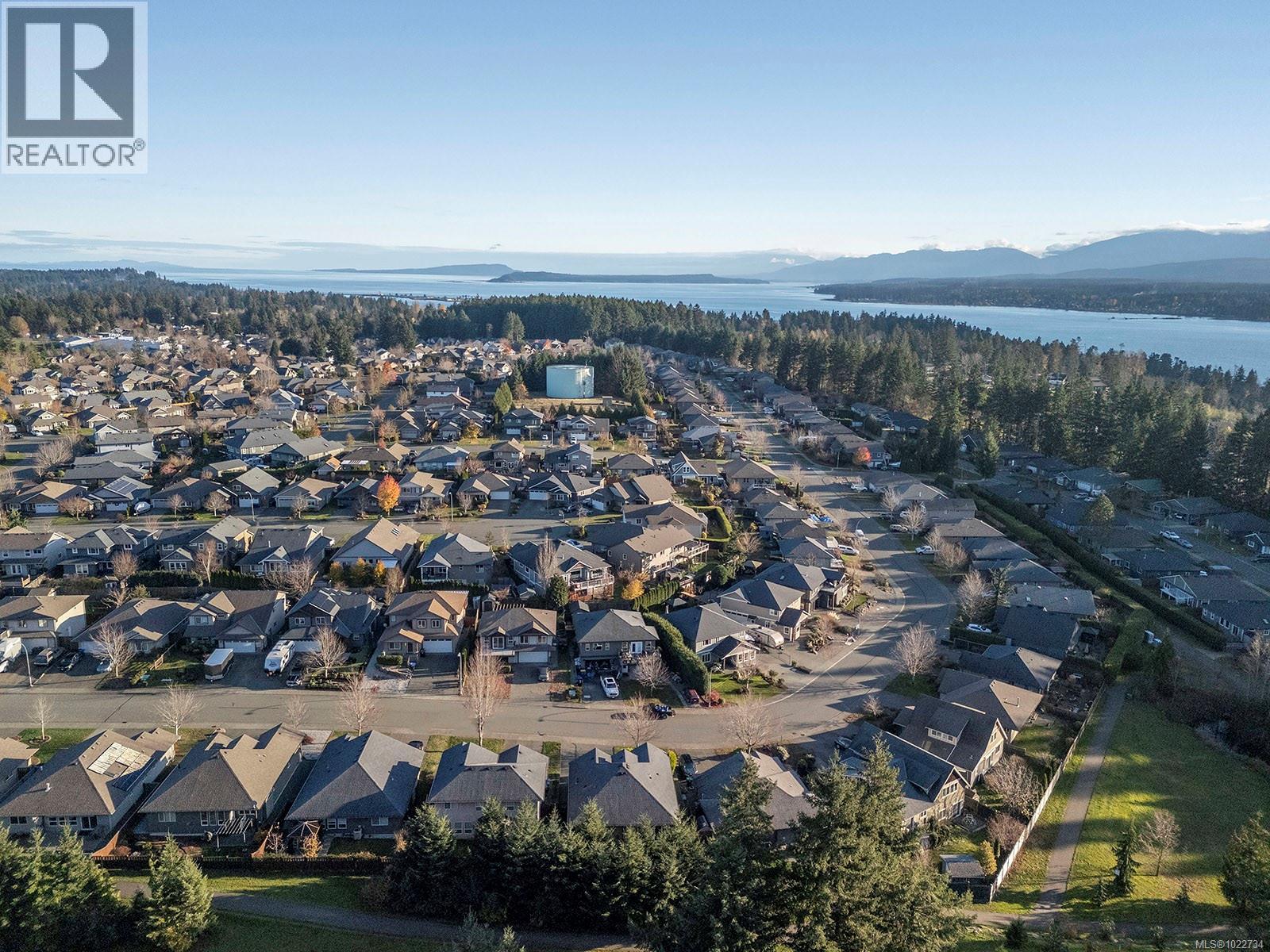 2454 Avro Arrow Dr, Comox