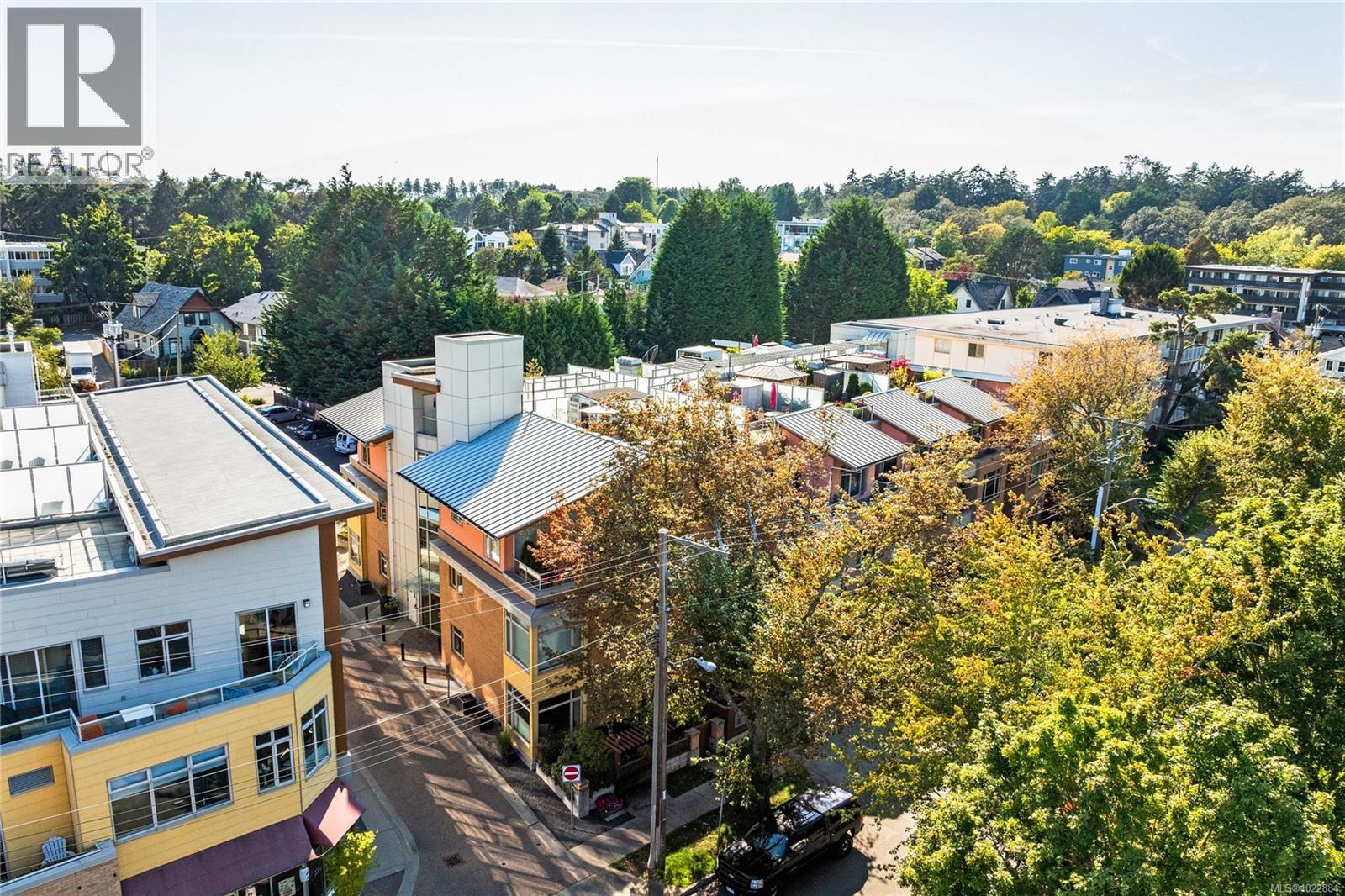 105 1035 Sutlej Street, Victoria