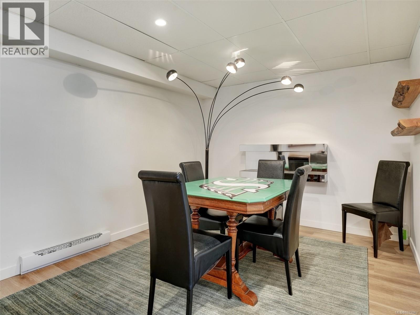 3718 Arbutus Dr N, Cobble Hill