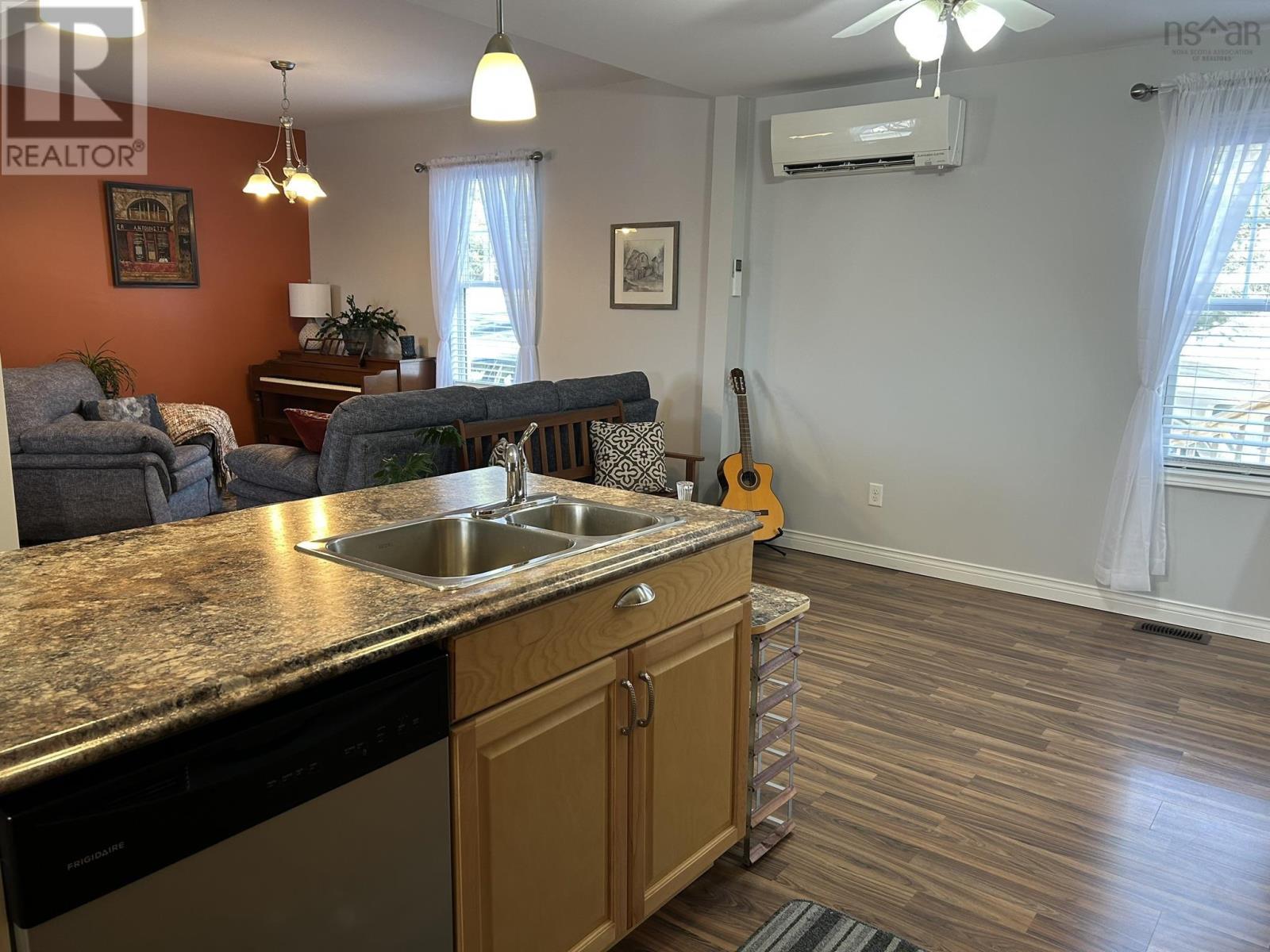 Property 13 of 38 of 2279 NORTH Street