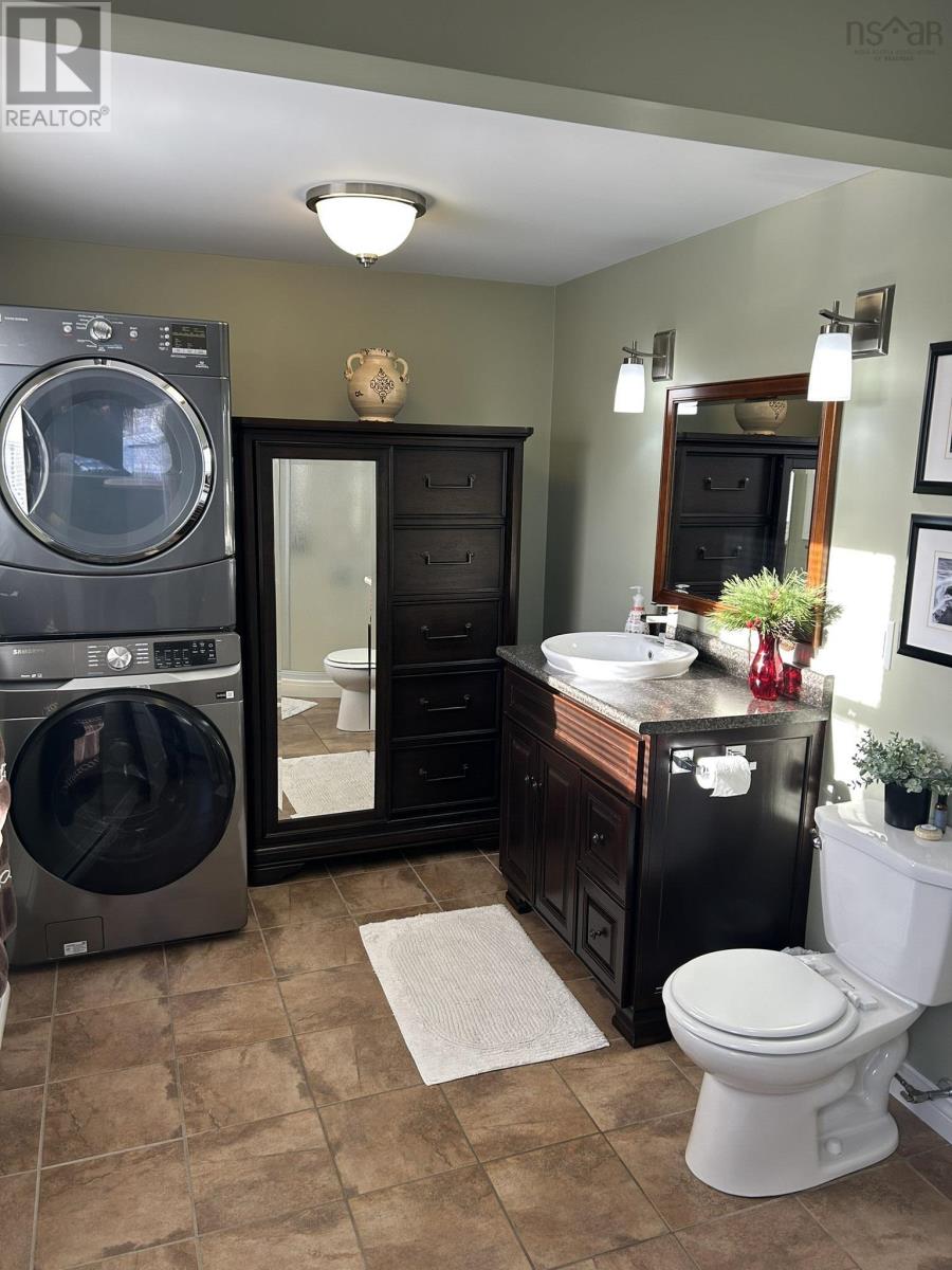 Property 17 of 38 of 2279 NORTH Street