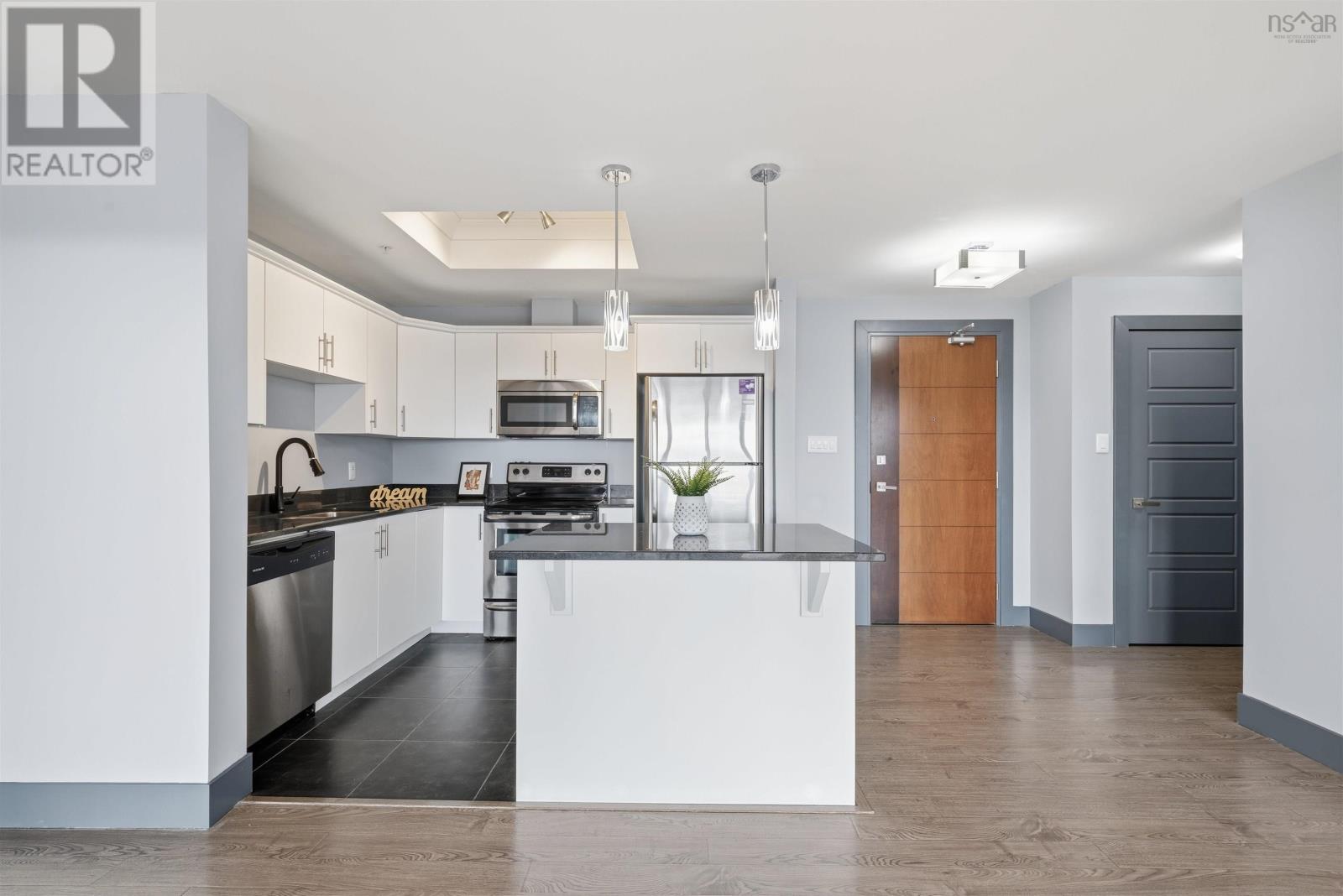 Property 8 of 33 of 903 3471 Dutch Village Road