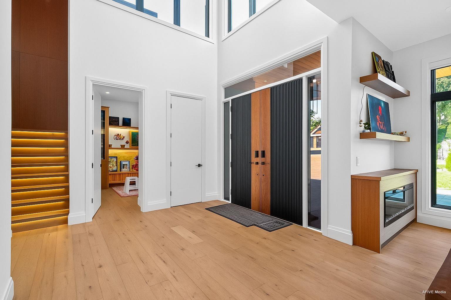 9376 164 STREET, Surrey