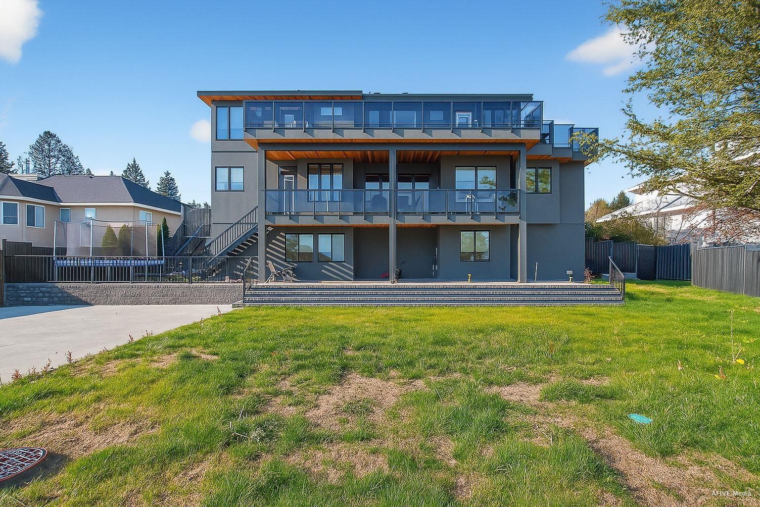 9376 164 STREET, Surrey