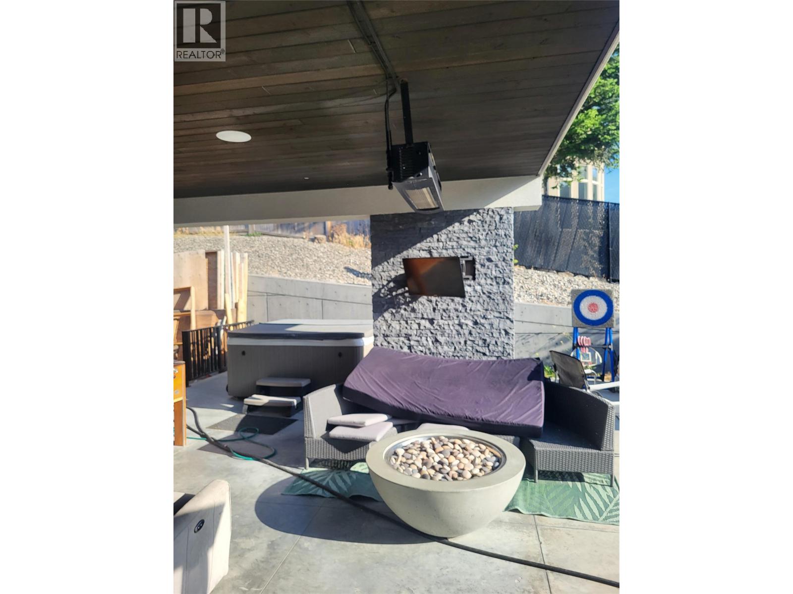 1701 Birkenhead Place - 44