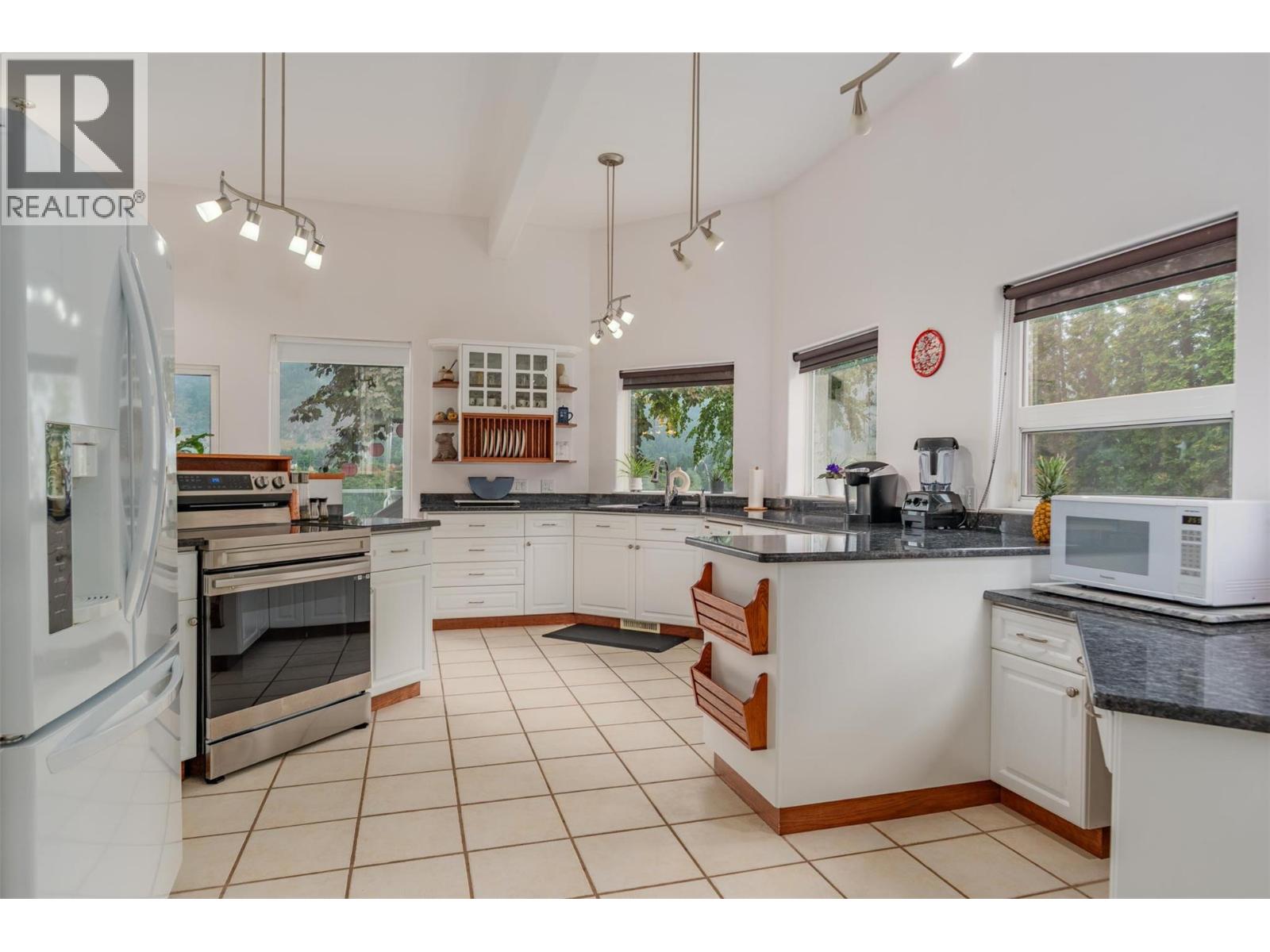 3101 4TH Avenue, Castlegar