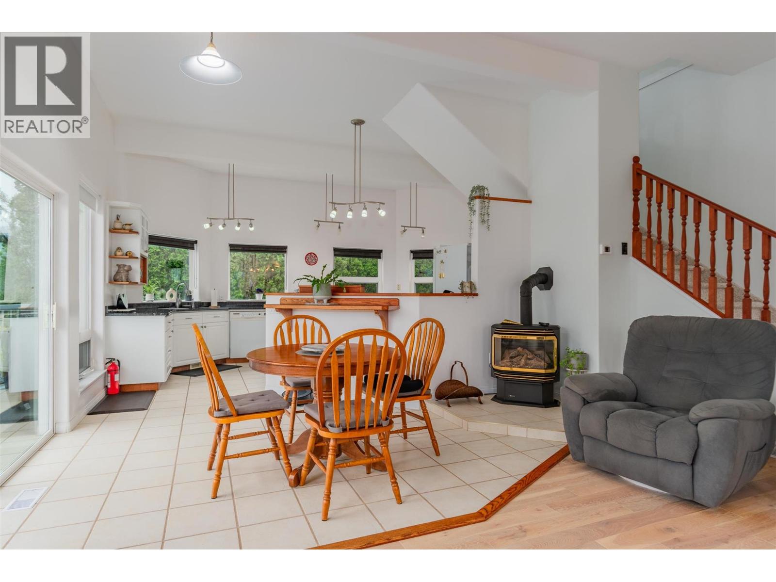 3101 4TH Avenue, Castlegar