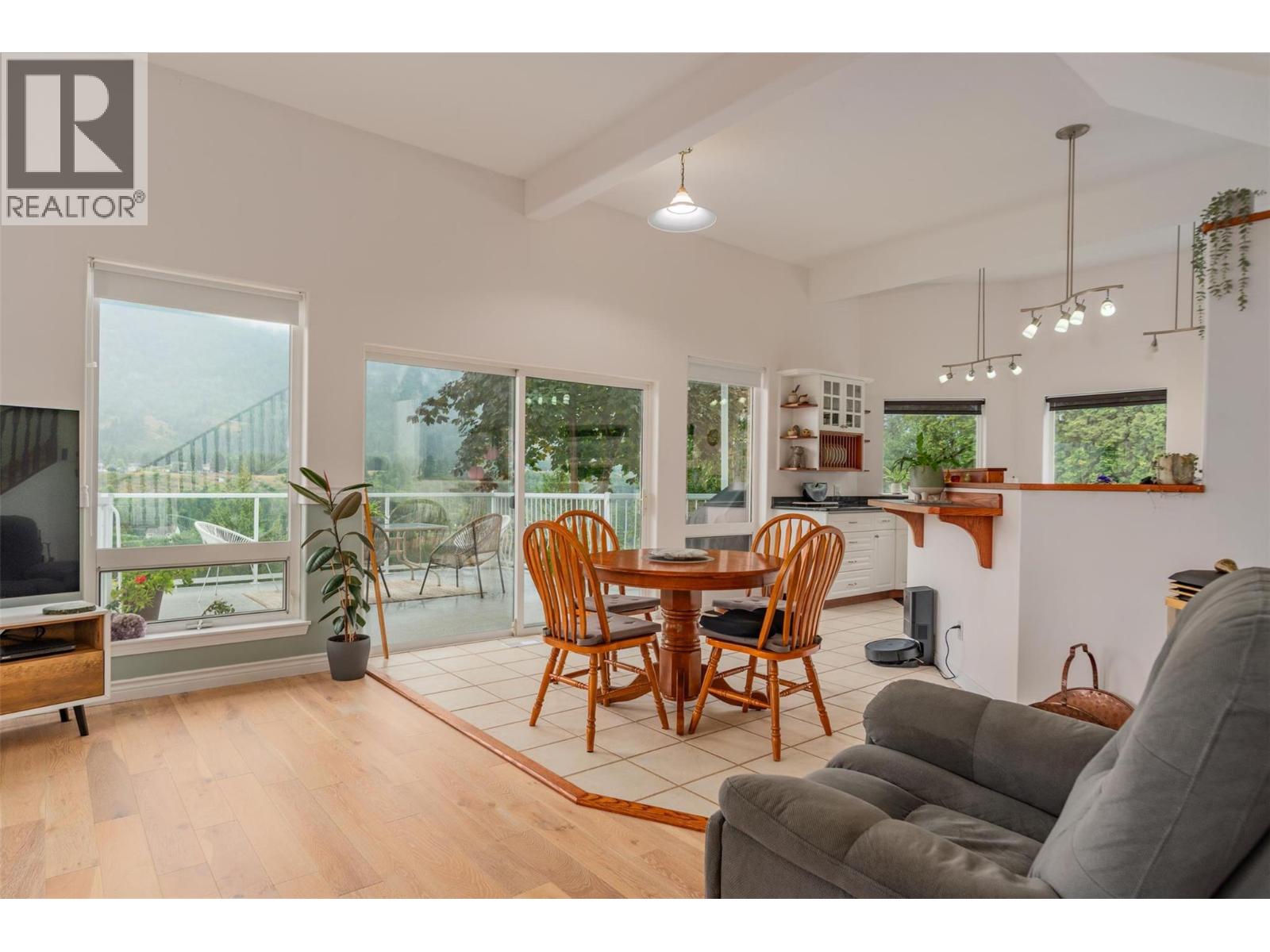 3101 4TH Avenue, Castlegar