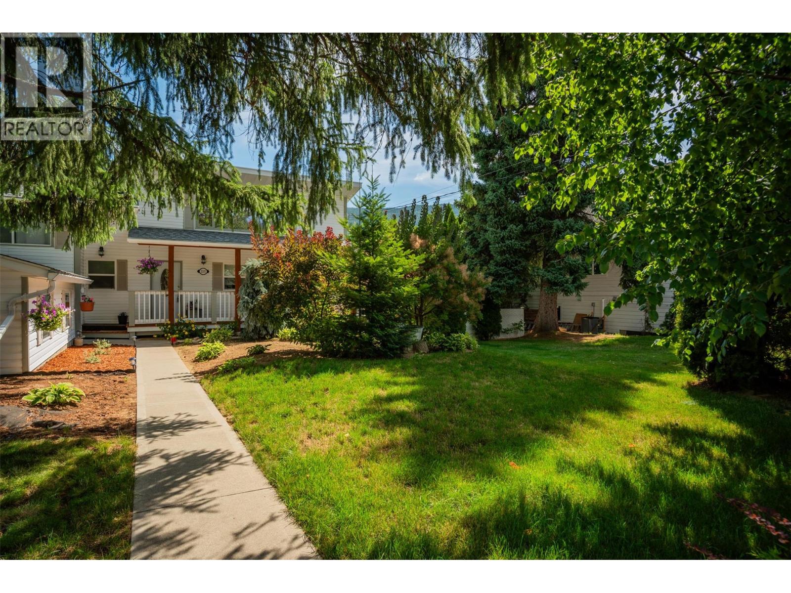 3101 4TH Avenue, Castlegar