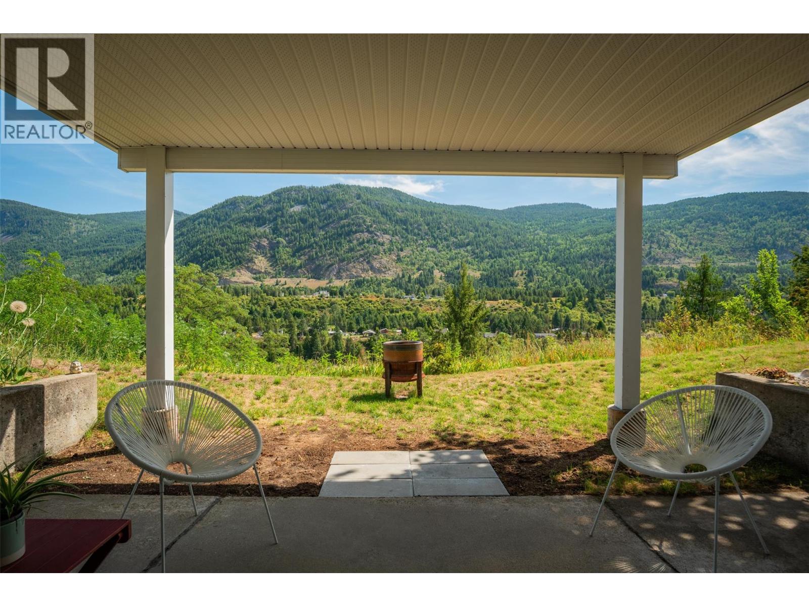 3101 4TH Avenue, Castlegar