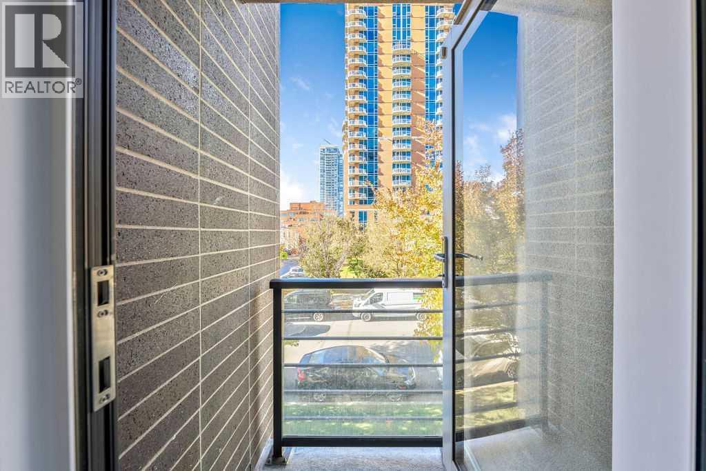 Single Family House for Sale in    Street SW Beltline Calgary 