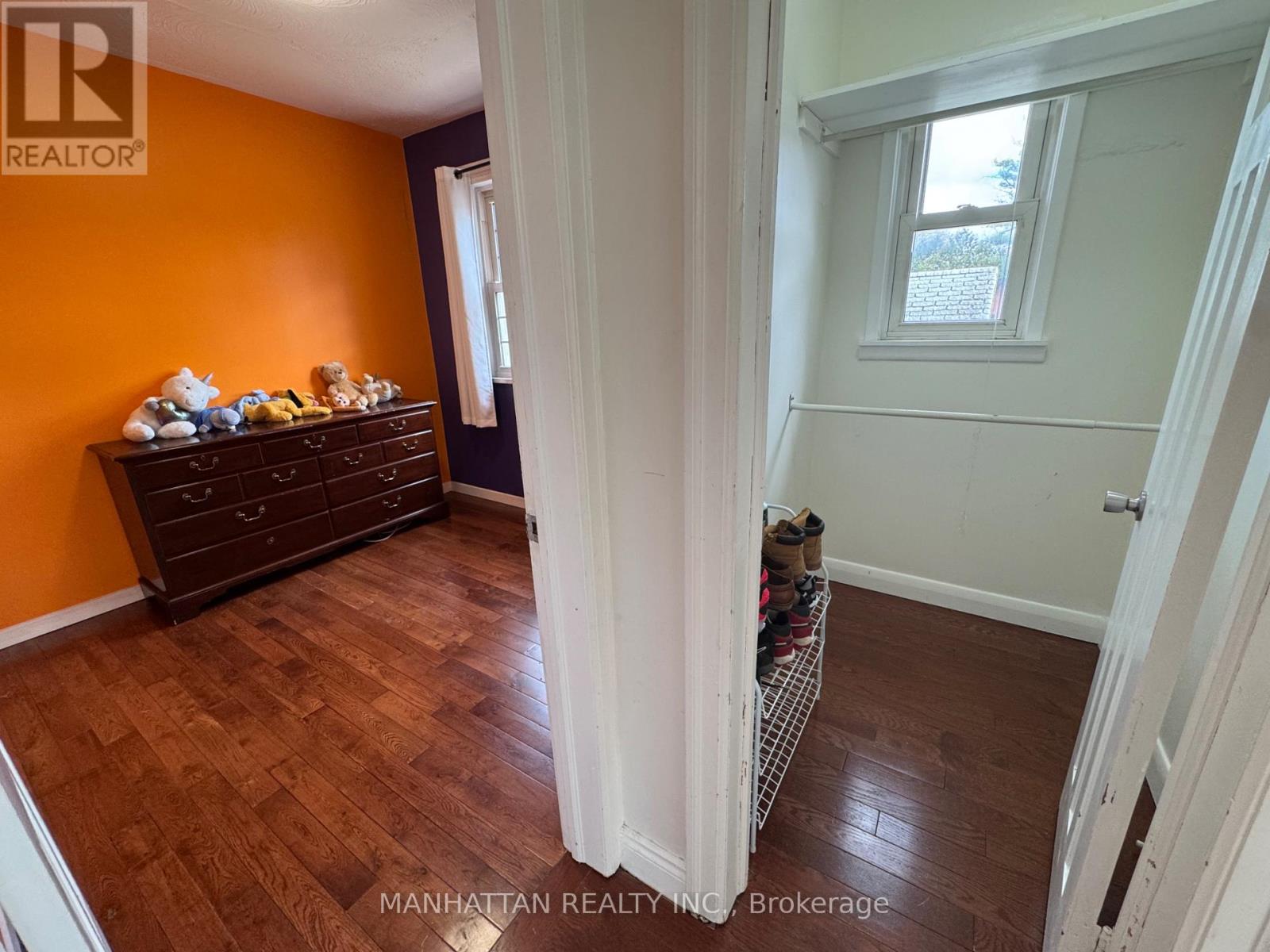 10 VICTOR DRIVE - 14