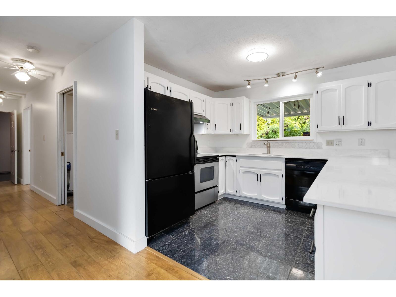 9220 COOTE STREET, Chilliwack Proper East, Chilliwack